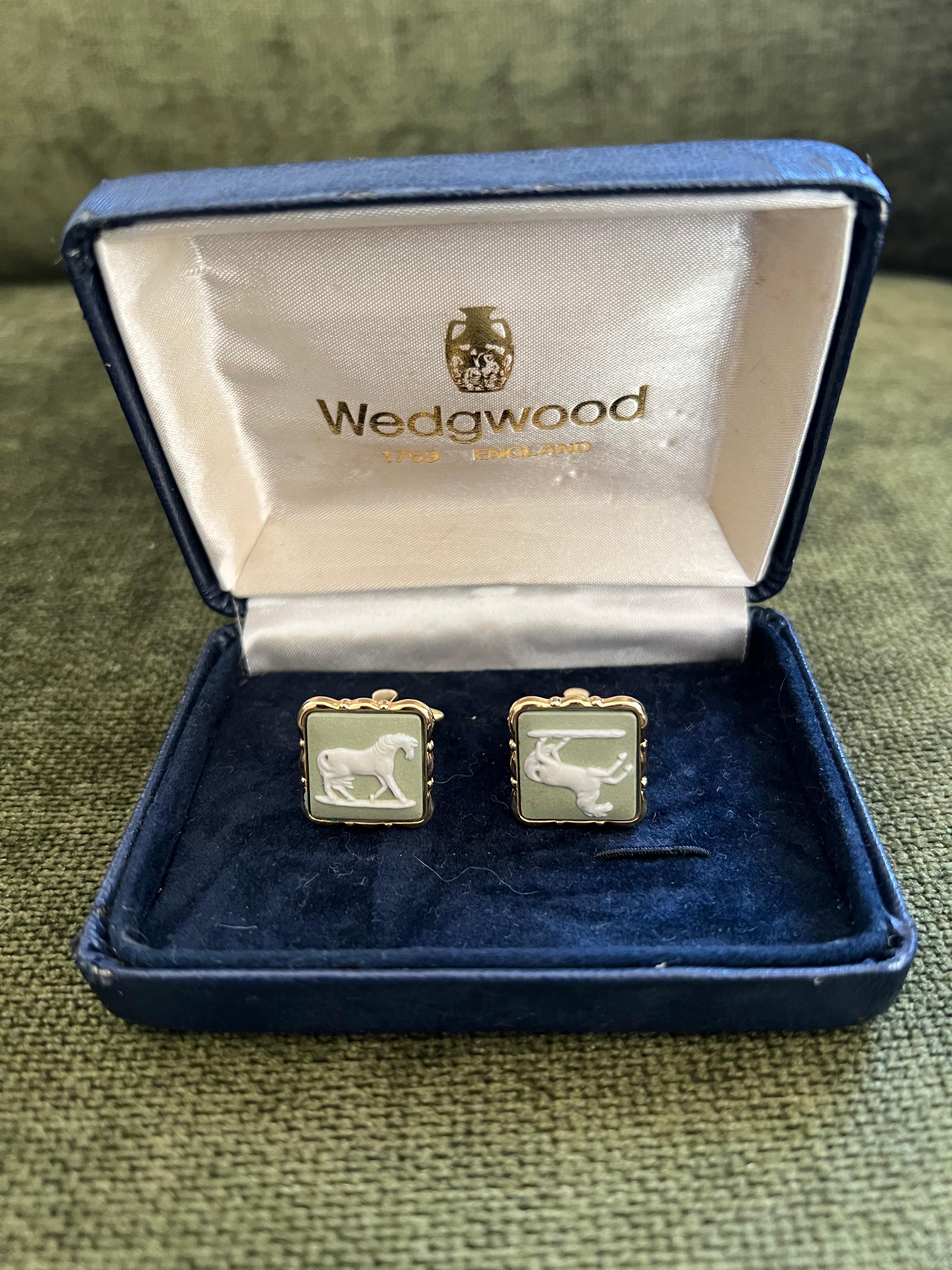 Manschettenknöpfe Vintage Wedgwood Britisch Royal Gold Plate & Grün Jaspis OriginalCase im Angebot 2