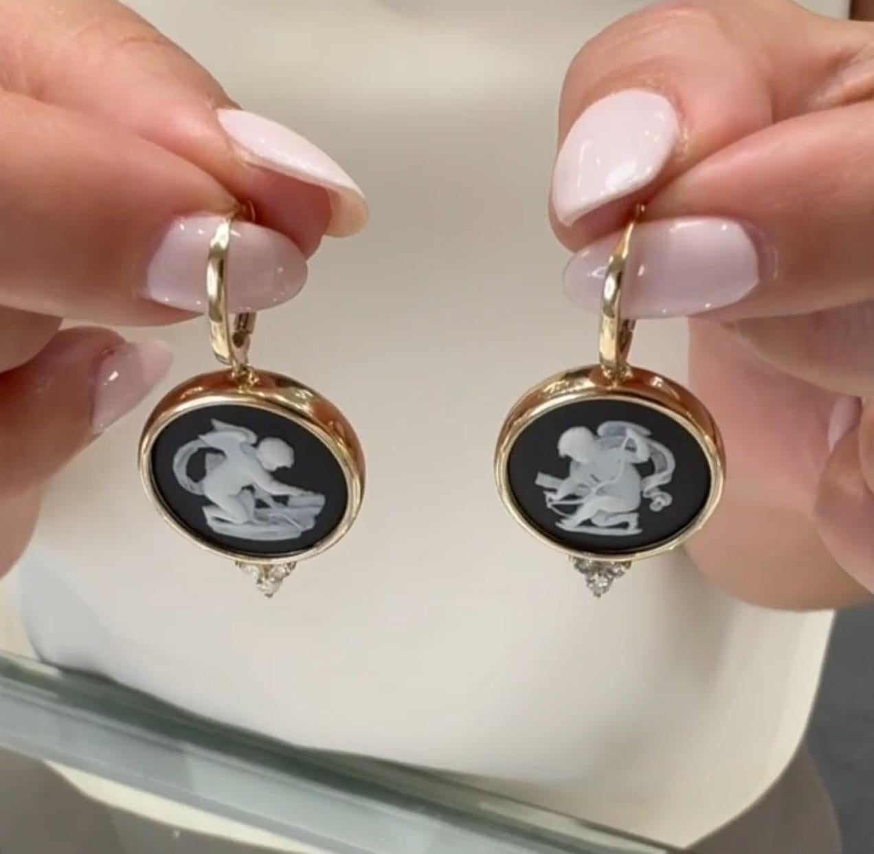 Vintage Wedgwood Cherub Tropfen Ohrringe in New 14K Gelbgold Diamant Fassung im Angebot 2