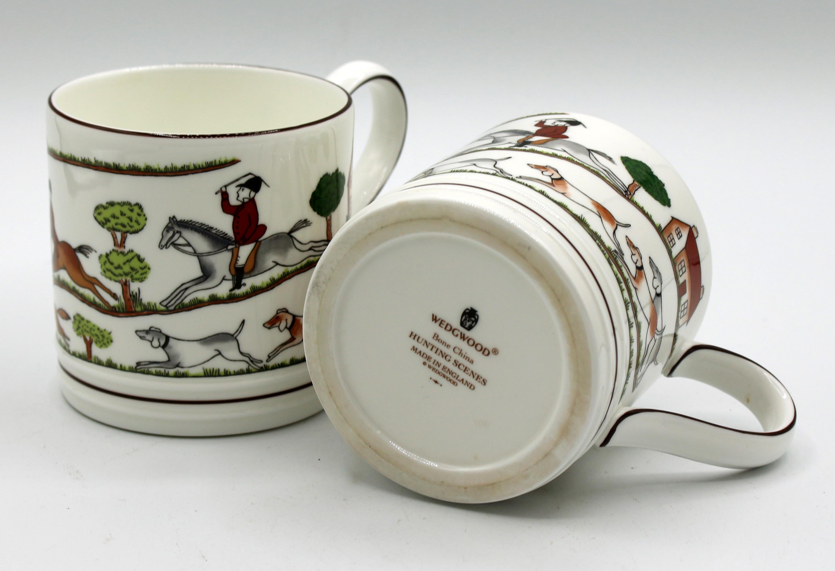 Vintage Wedgwood Fine Bone Chine Teapot with Two Mugs In Good Condition In Chapel Hill, NC
