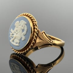 Anello con cammeo in diaspro vintage di Wedgwood, oro giallo 14k