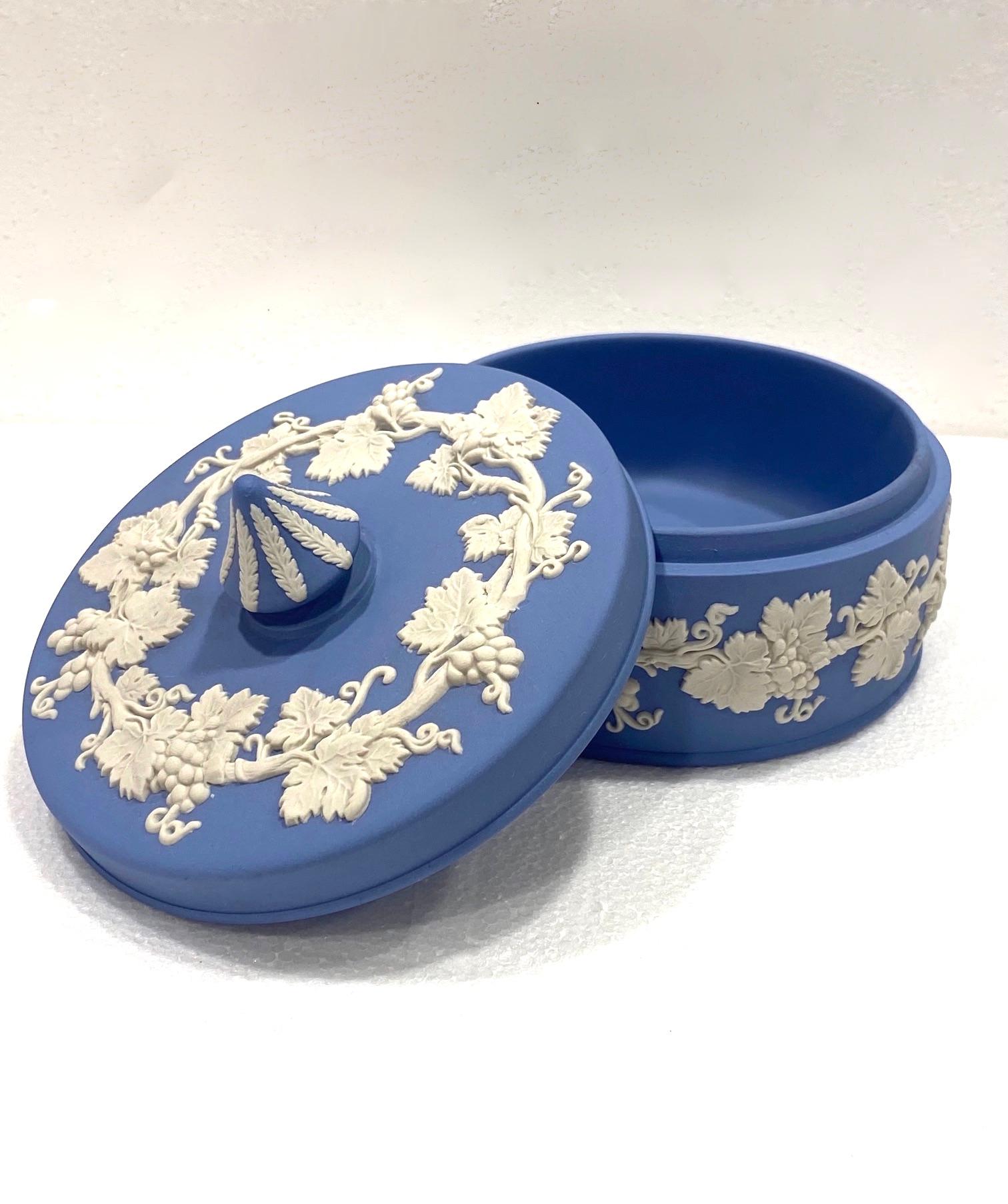 Etched Vintage Wedgwood Jasperware Neoclassical Lidded Box, England, Early 20th C.
