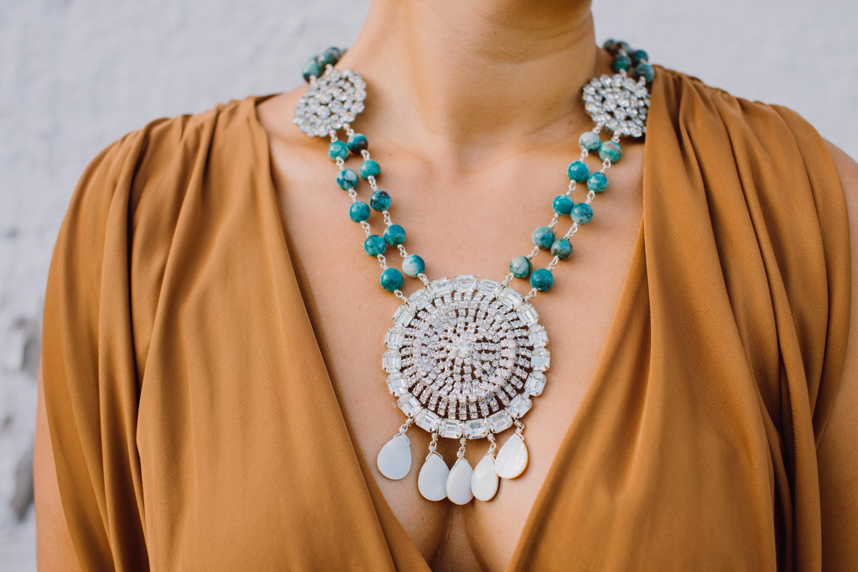 Collana in crisocolla con strass di Weiss Vintage in vendita 6