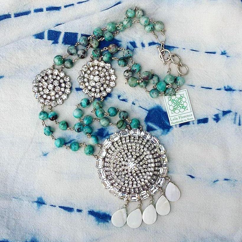 Donna Collana in crisocolla con strass di Weiss Vintage in vendita