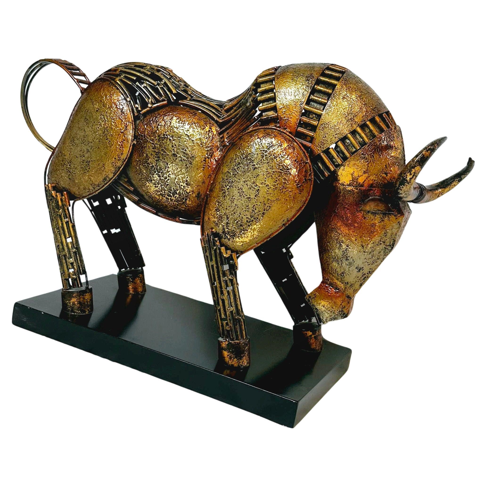 Sculpture de taureau brutaliste vintage en métal soudé 