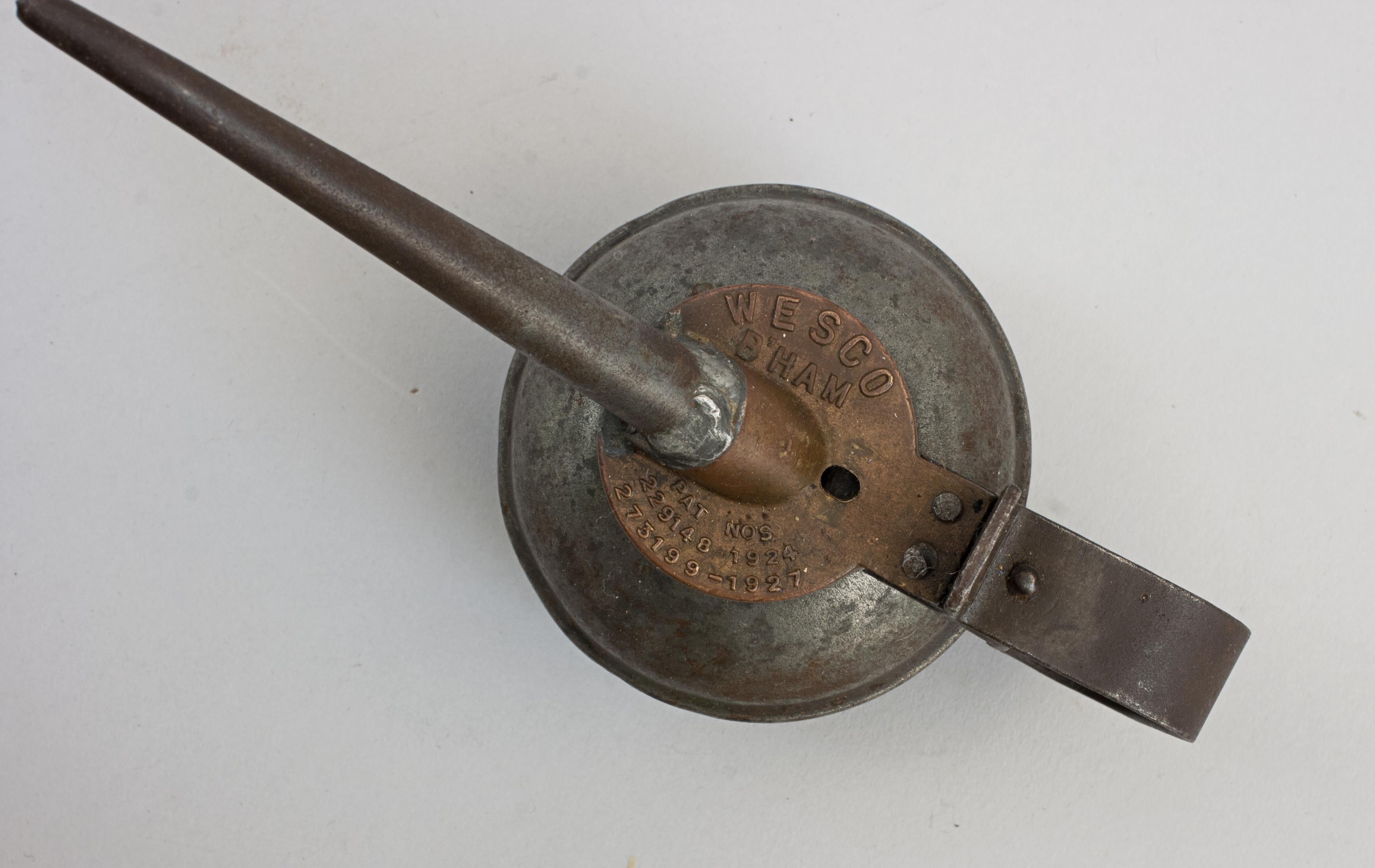 Vintage WESCO Oil Can In Good Condition For Sale In Oxfordshire, GB