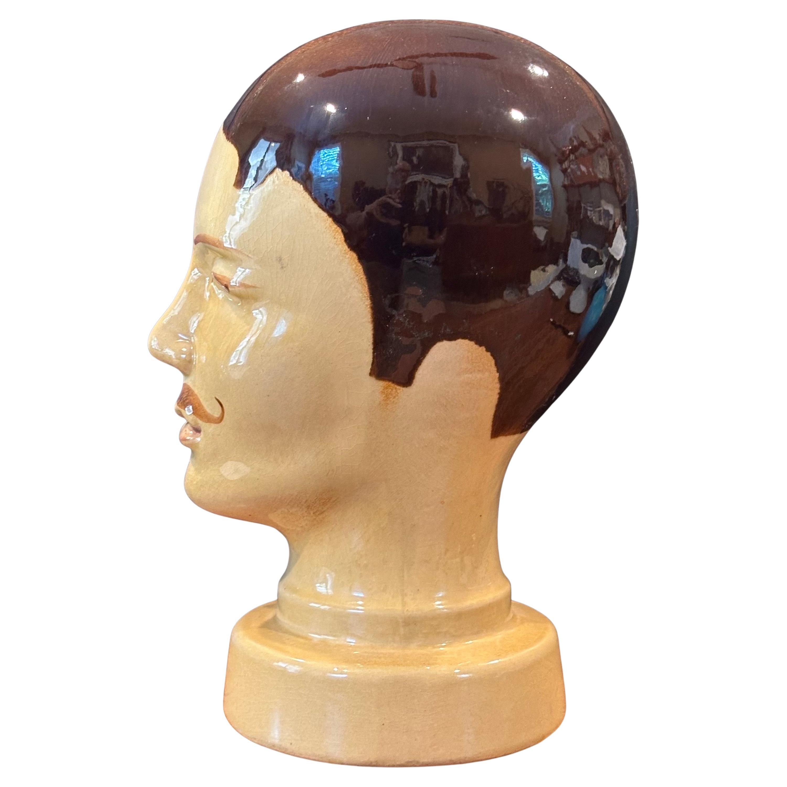 Americano Testa di manichino in ceramica della Germania Occidentale vintage con baffi in vendita