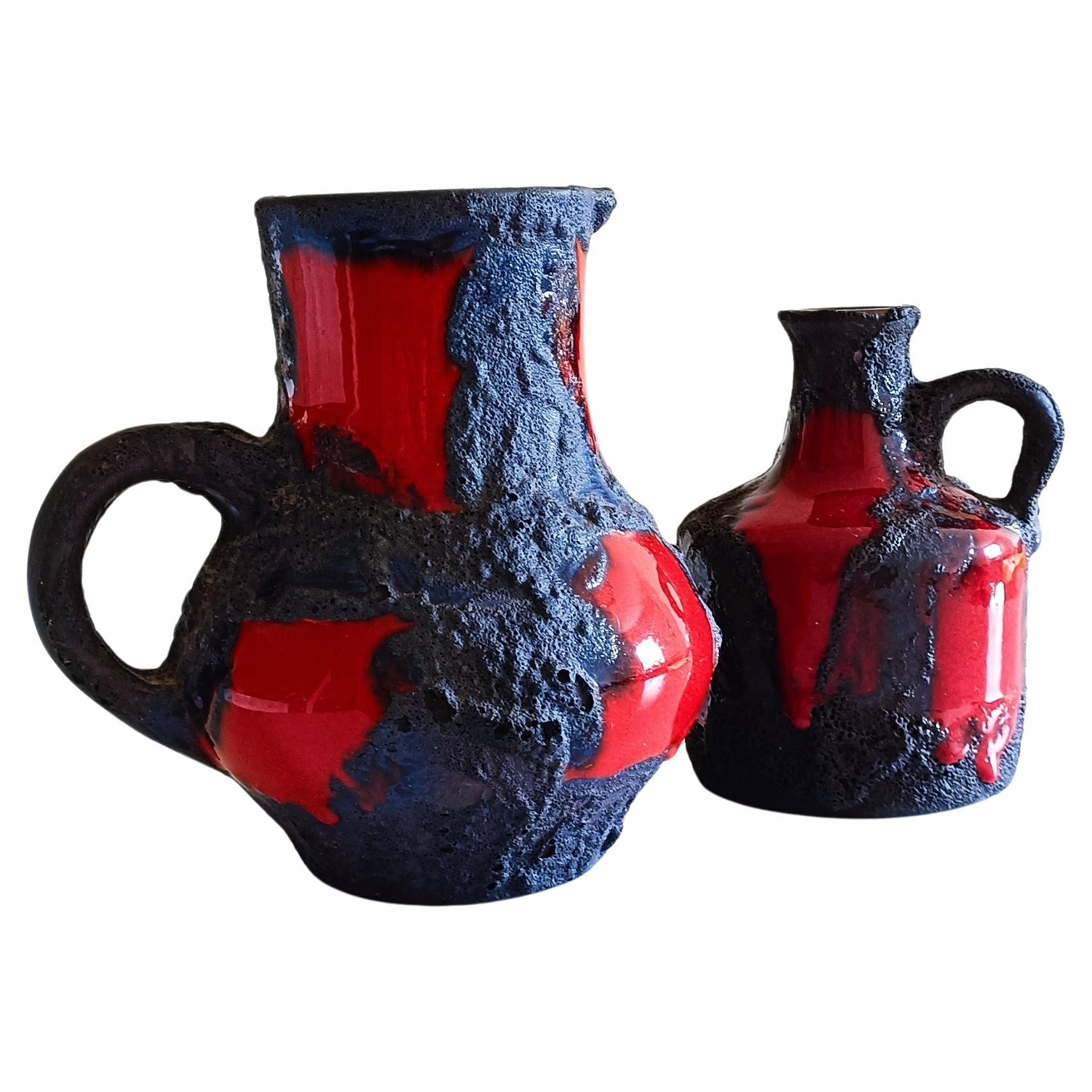 Tedesco Coppia di brocche in ceramica della Germania occidentale con decorazioni in lava grassa di Marei, anni '60 in vendita