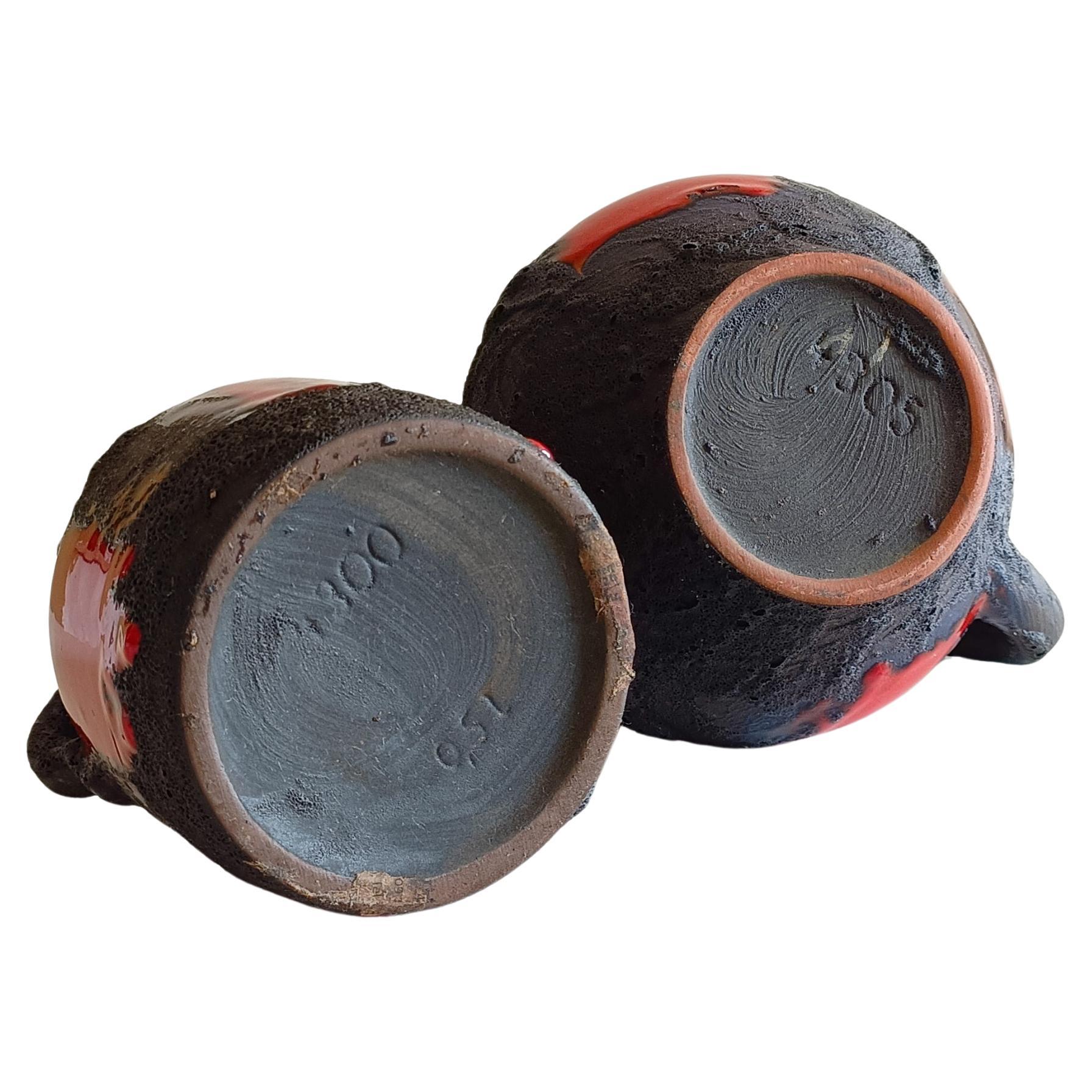 Metà XX secolo Coppia di brocche in ceramica della Germania occidentale con decorazioni in lava grassa di Marei, anni '60 in vendita