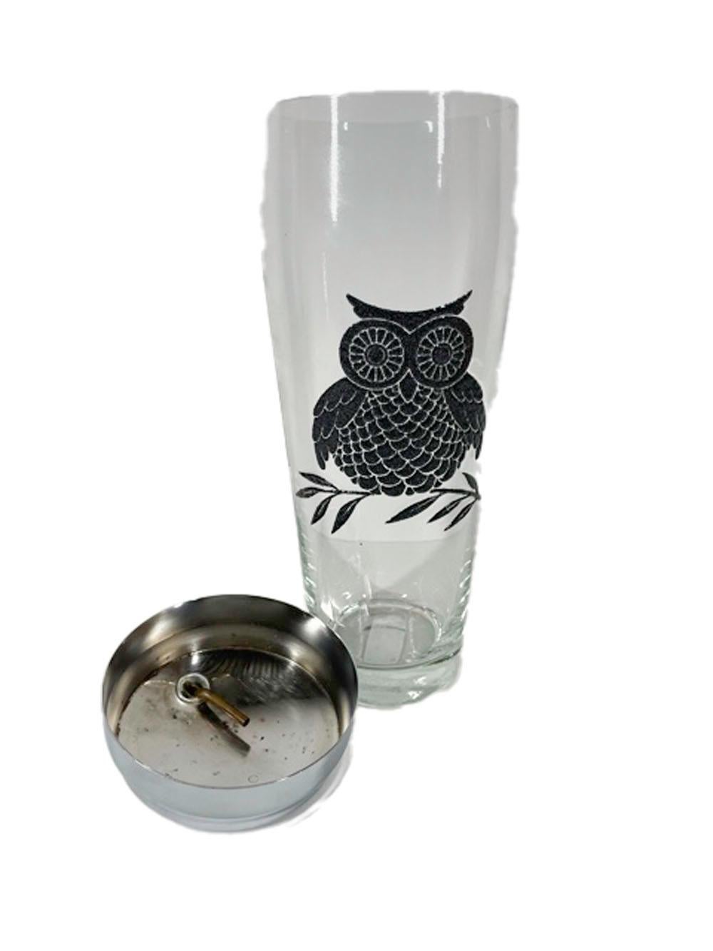 American Vintage West Virginia Glass, Owl Cocktail Shaker and Six Rocks Glasses  For Sale