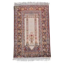 Ancien tapis de prière d'Anatolie occidentale en soie, Turquie, années 1930