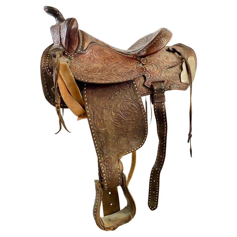 Vintage Western Cowboy Genuine Leather Horse Saddle For Sale at