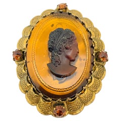Vintage WESTERN GERMANY gold amber cameo brooch