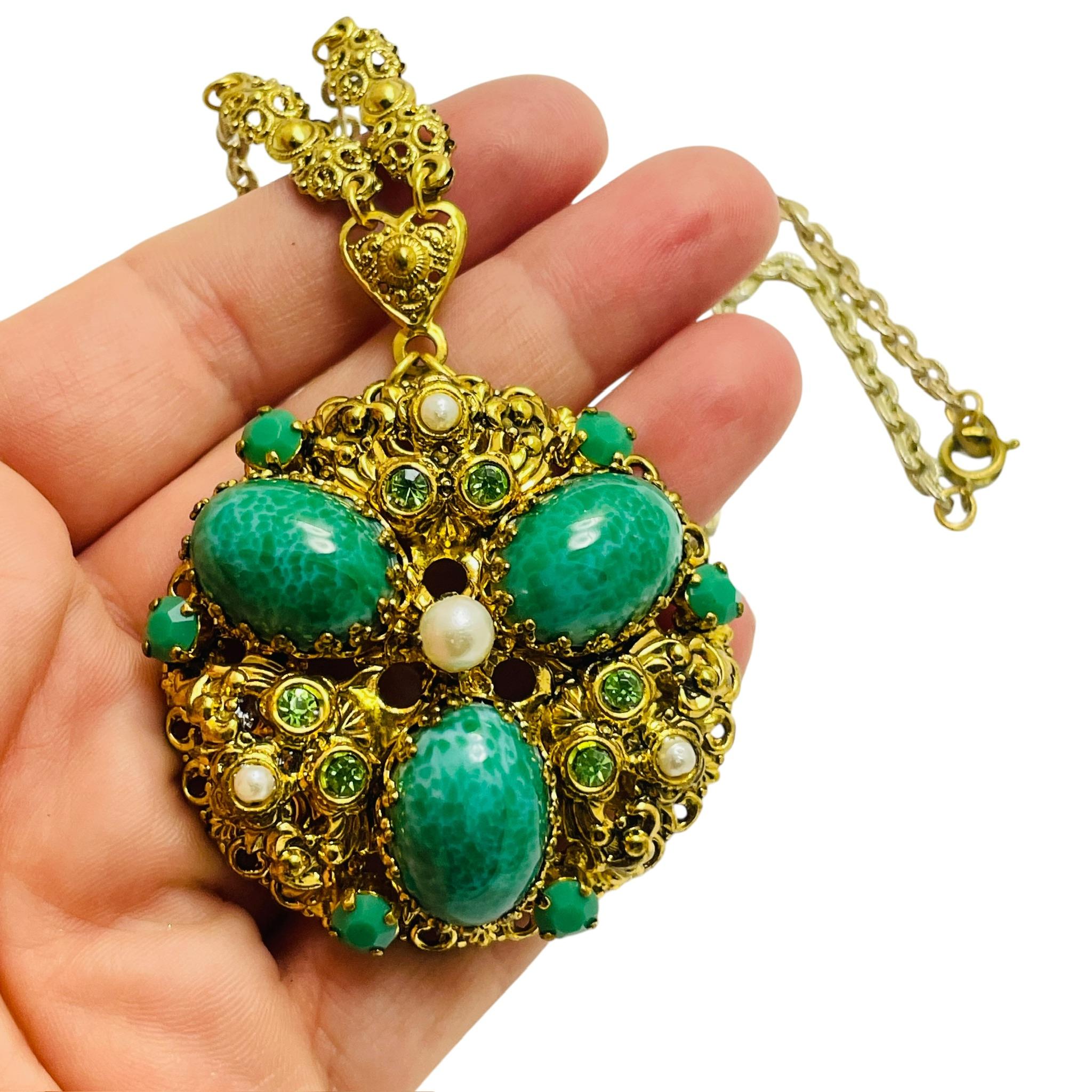 Vintage WESTERN GERMANY gold tone green glass necklace For Sale 1
