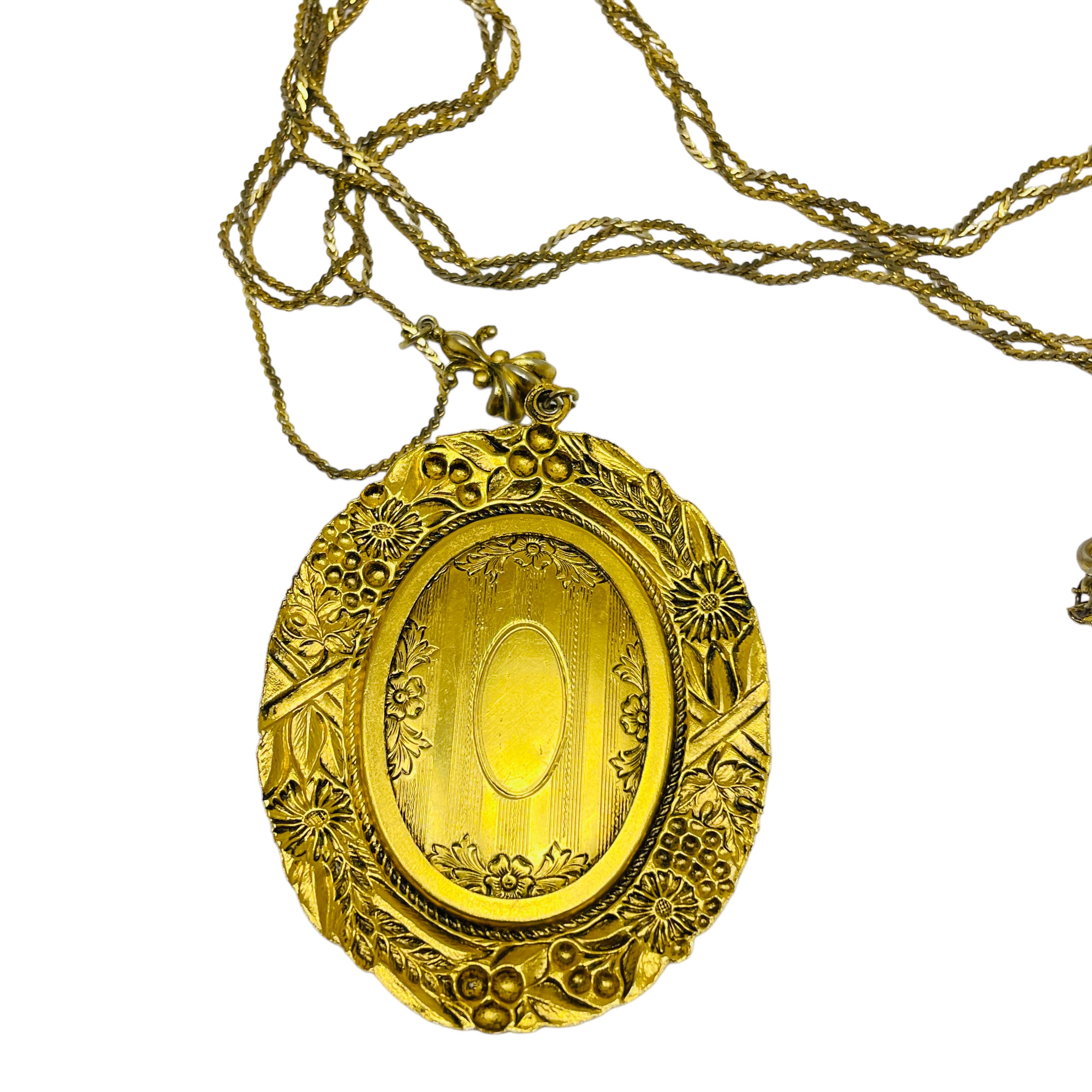 Vintage WESTERN GERMANY Goldton Medaillon Designer Anhänger Kette Halskette im Zustand „Gut“ im Angebot in Palos Hills, IL