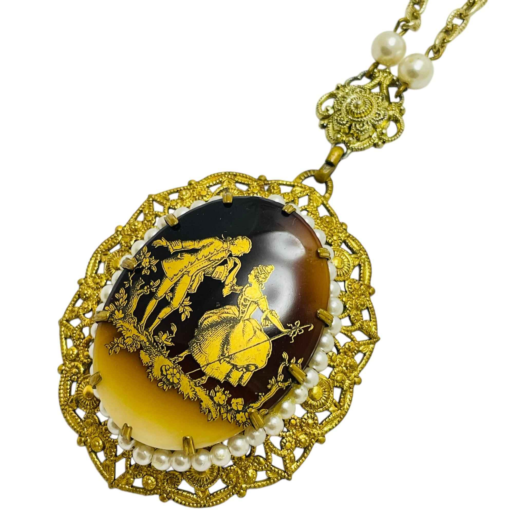 Vintage WESTERN GERMANY gold tone necklace In Good Condition For Sale In Palos Hills, IL
