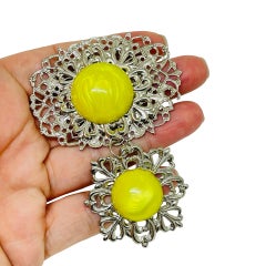 Vintage WESTERN GERMANY silver tone yellow lucite cabochons designer brooch