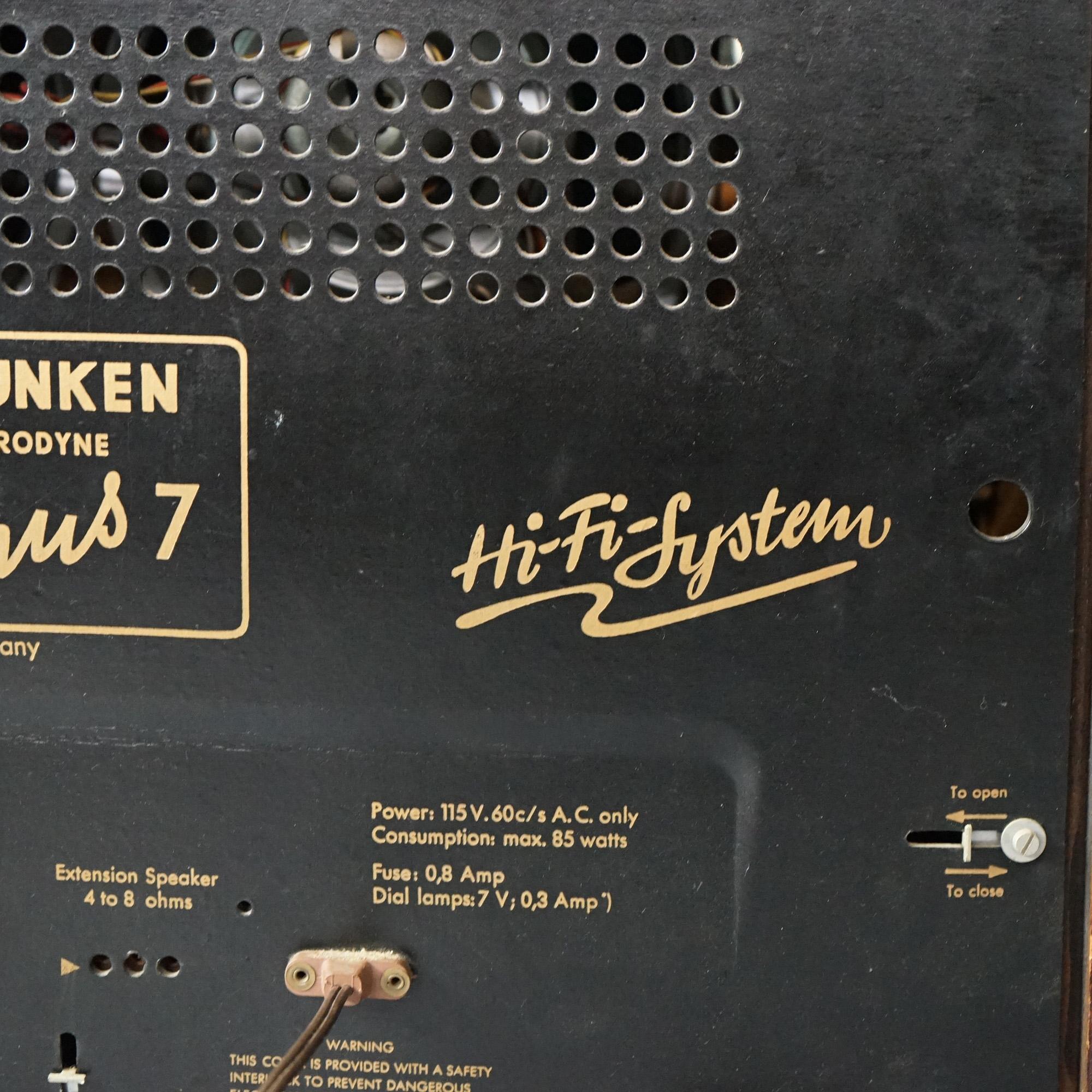 Vintage Western Germany Telefunken Superheterodyne Opus 7 Radio c1940 2