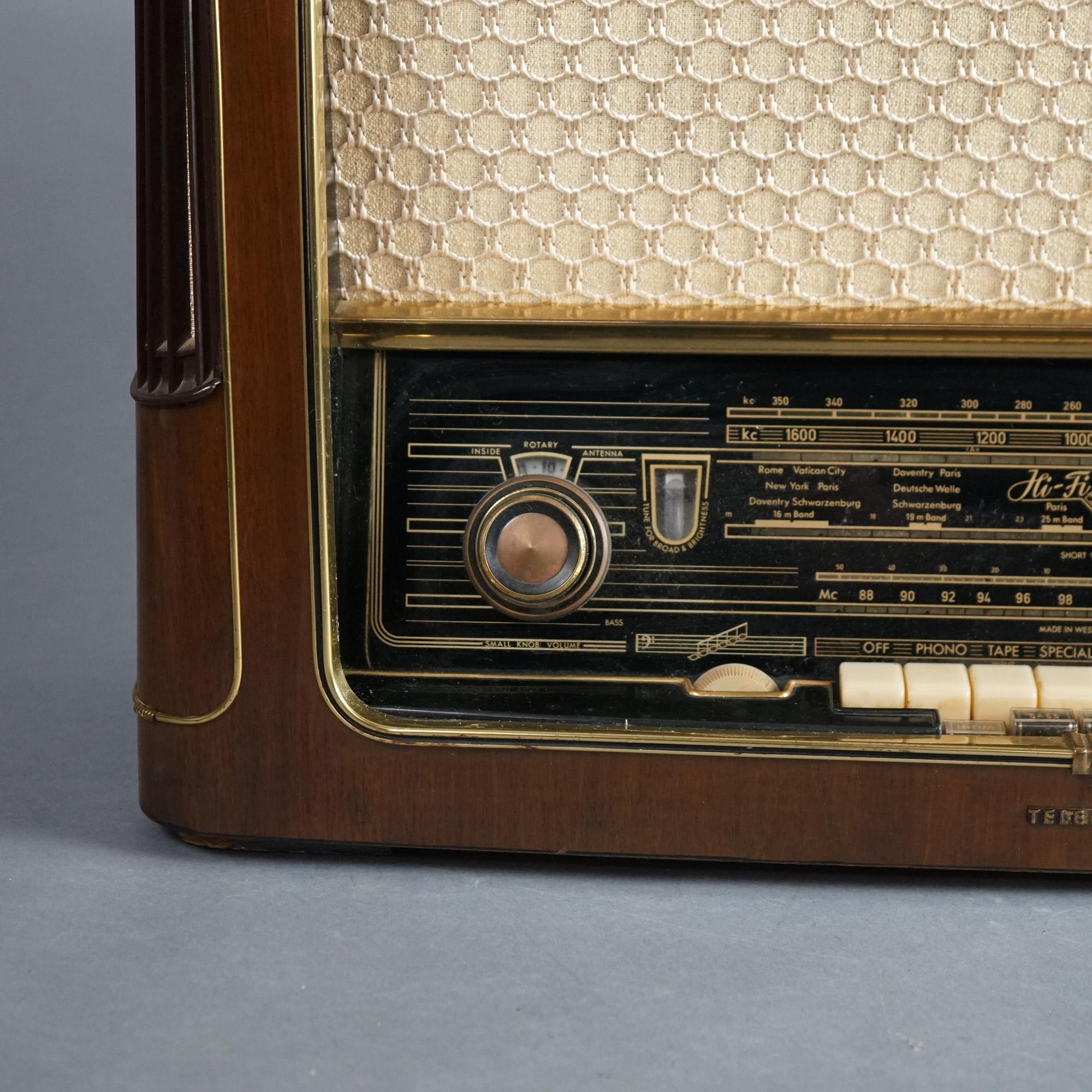 Vintage Western Germany Telefunken Superheterodyne Opus 7 Radio c1940 In Good Condition In Big Flats, NY