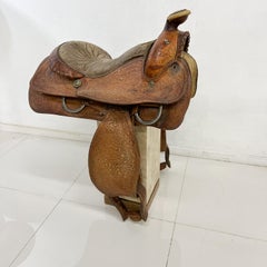 Vintage Western Pleasure Horse Riding Saddle Embossed Leather and Silver