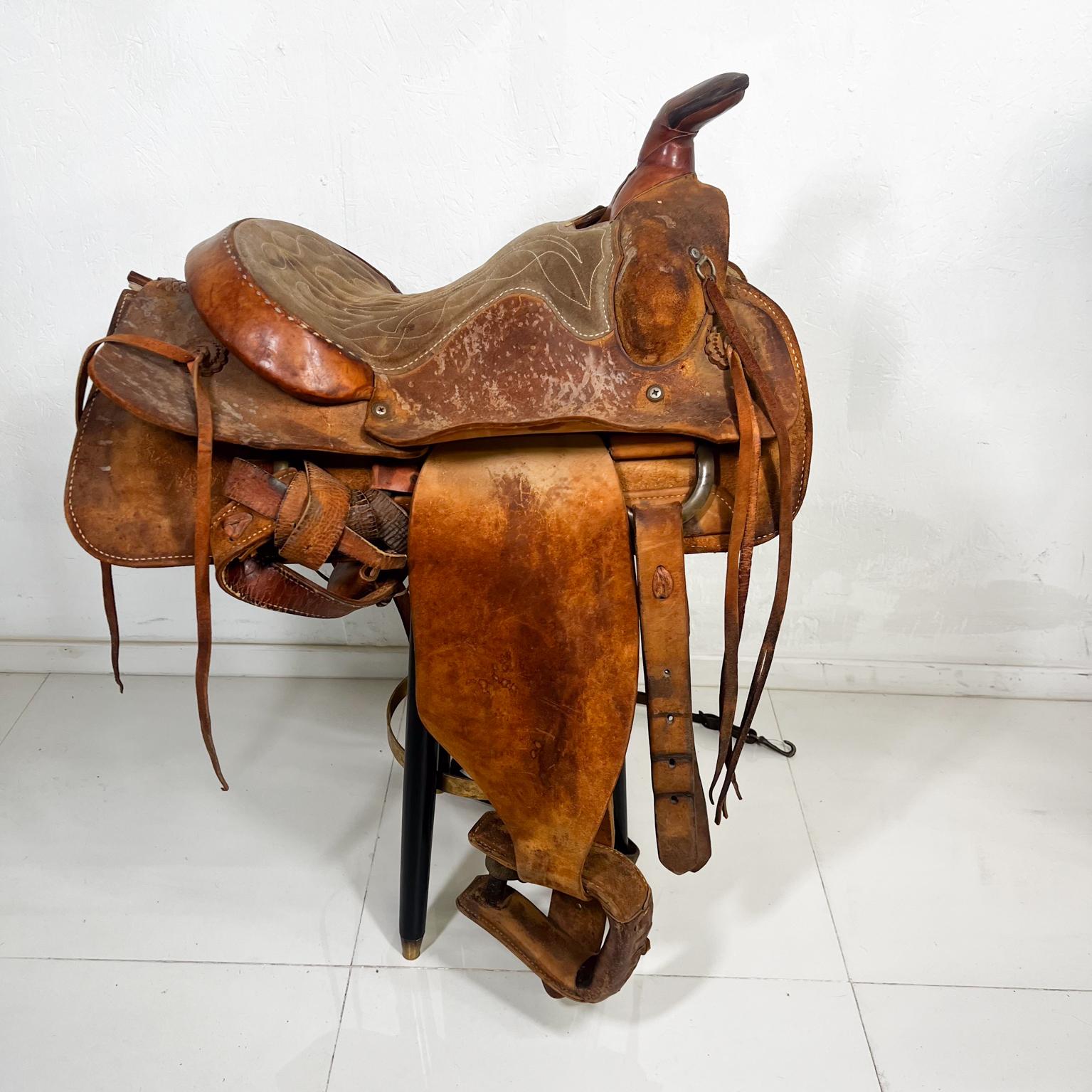 Vintage Western Ranch Saddlery Tooled Leather Saddle Line of Texas 8