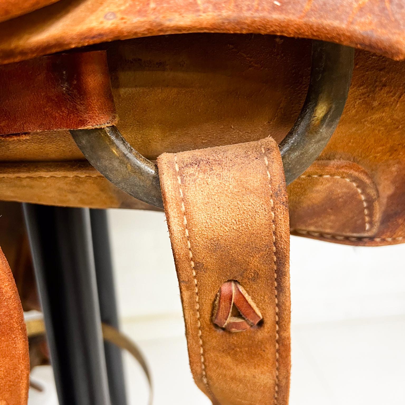 Vintage Western Ranch Saddlery Tooled Leather Saddle Line of Texas 2