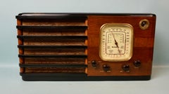 Vintage Westinghouse Shortwave Radio in French Polished Mahogany Case
