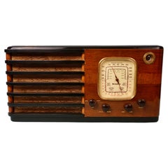 Westinghouse Shortwave Radio, Vintage, Französisch, poliertes Mahagoni-Etui