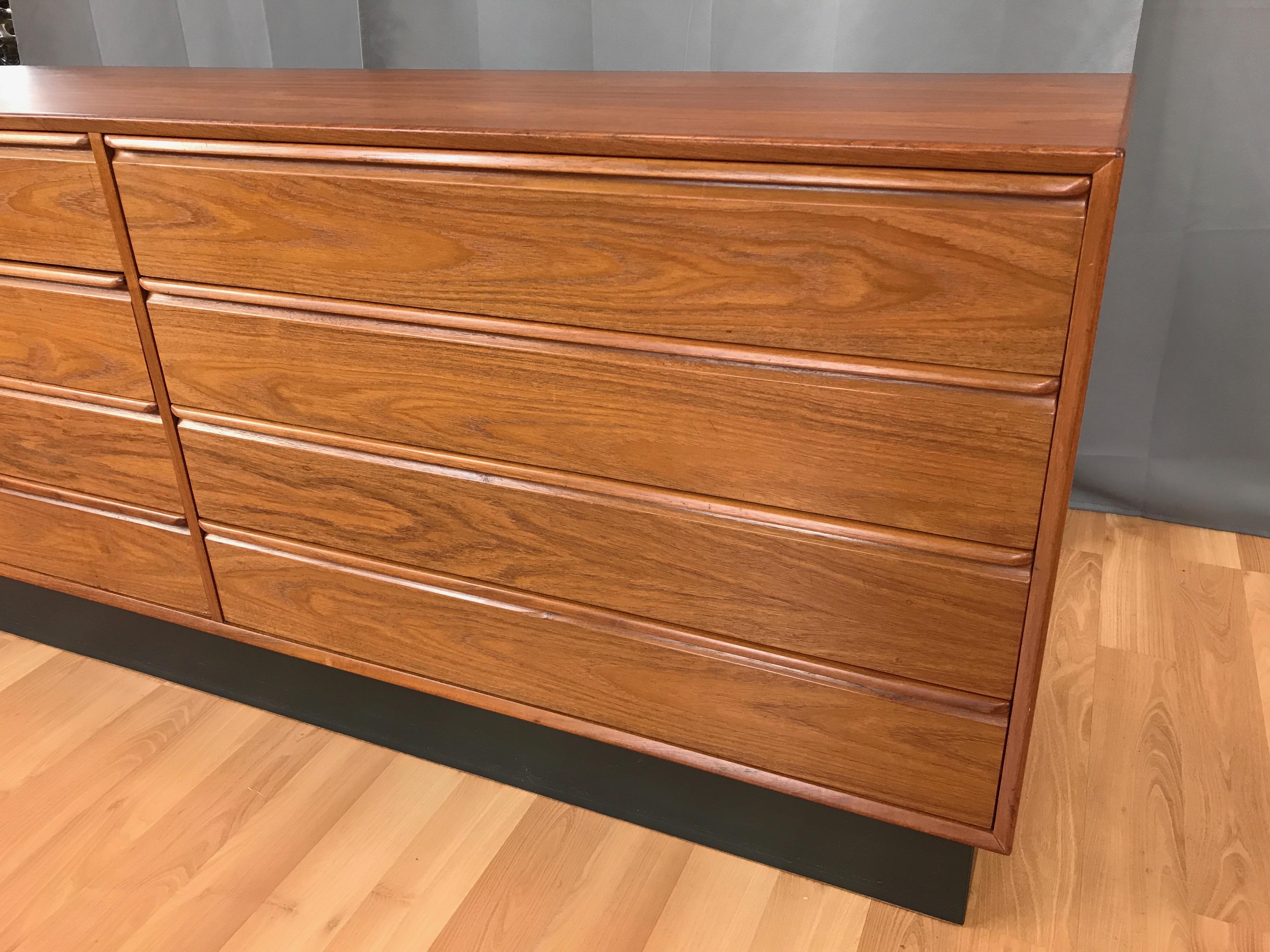 Vintage Westnofa Scandinavian Modern Teak Eight-Drawer Dresser 5