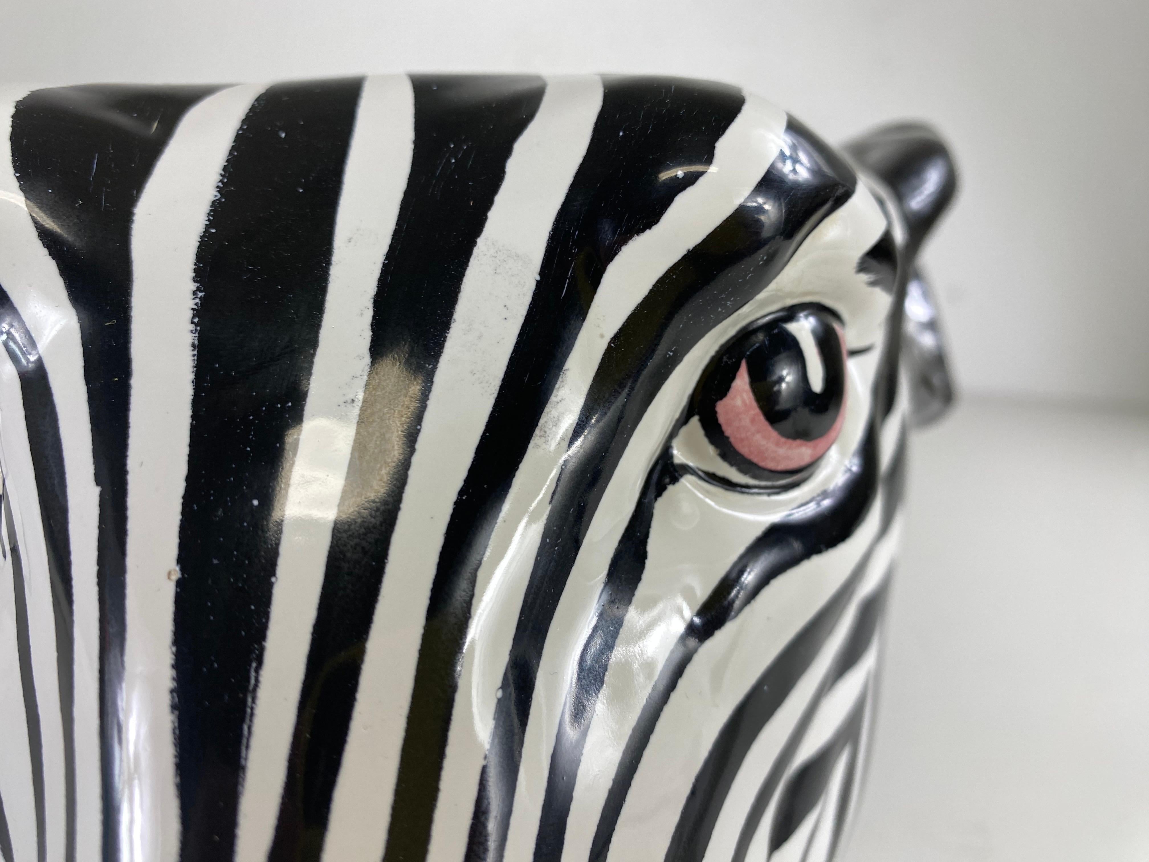 Fait main Vintage whimsical Italian pottery zebra bowl/planter en vente