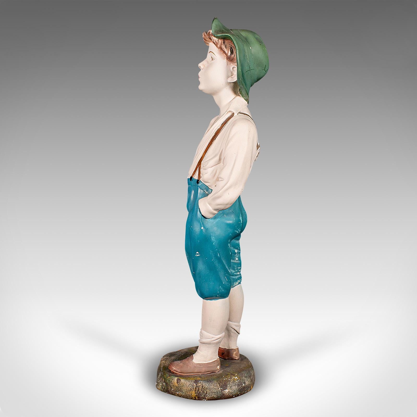 Britannique Vintage Whistling Boy Figure, English, Plaster Decor, Display Statue, Art Deco en vente