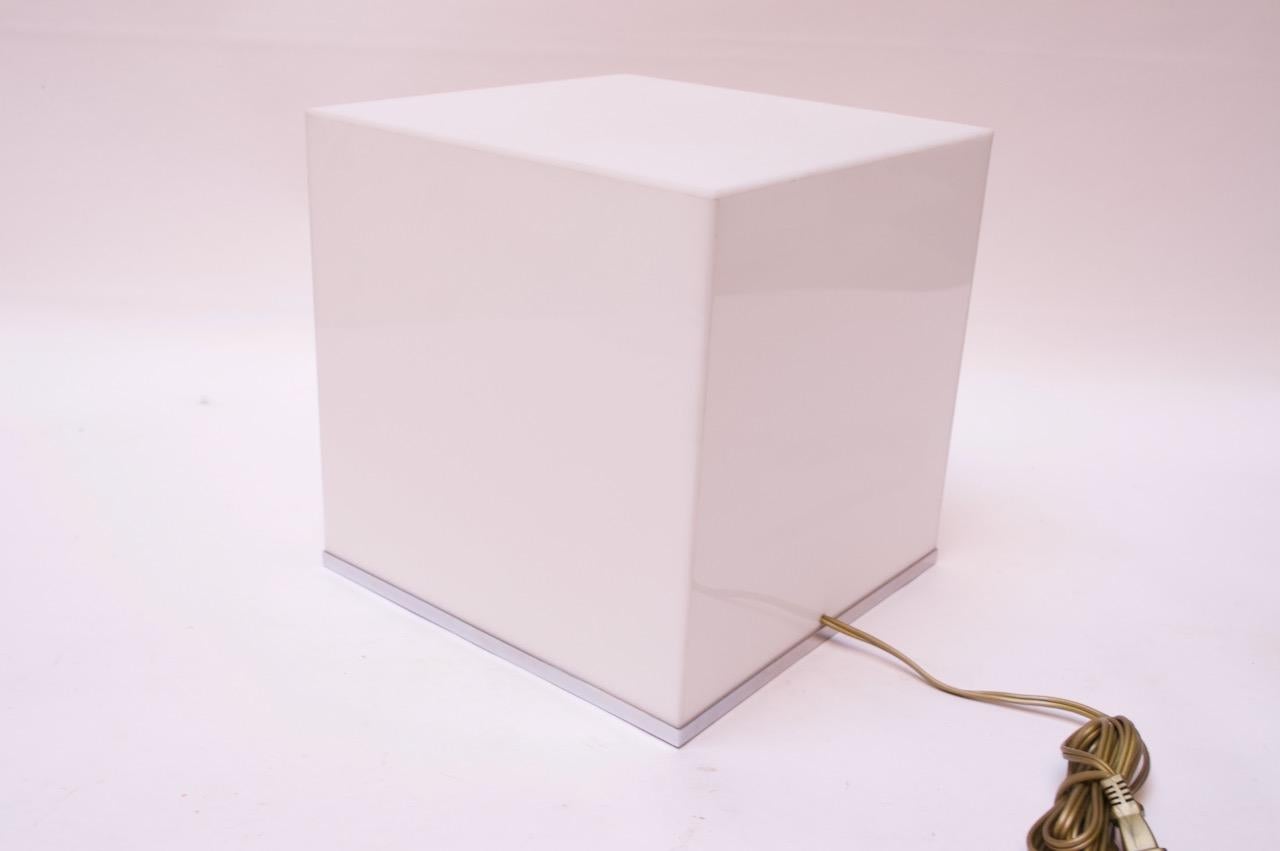 white acrylic cube