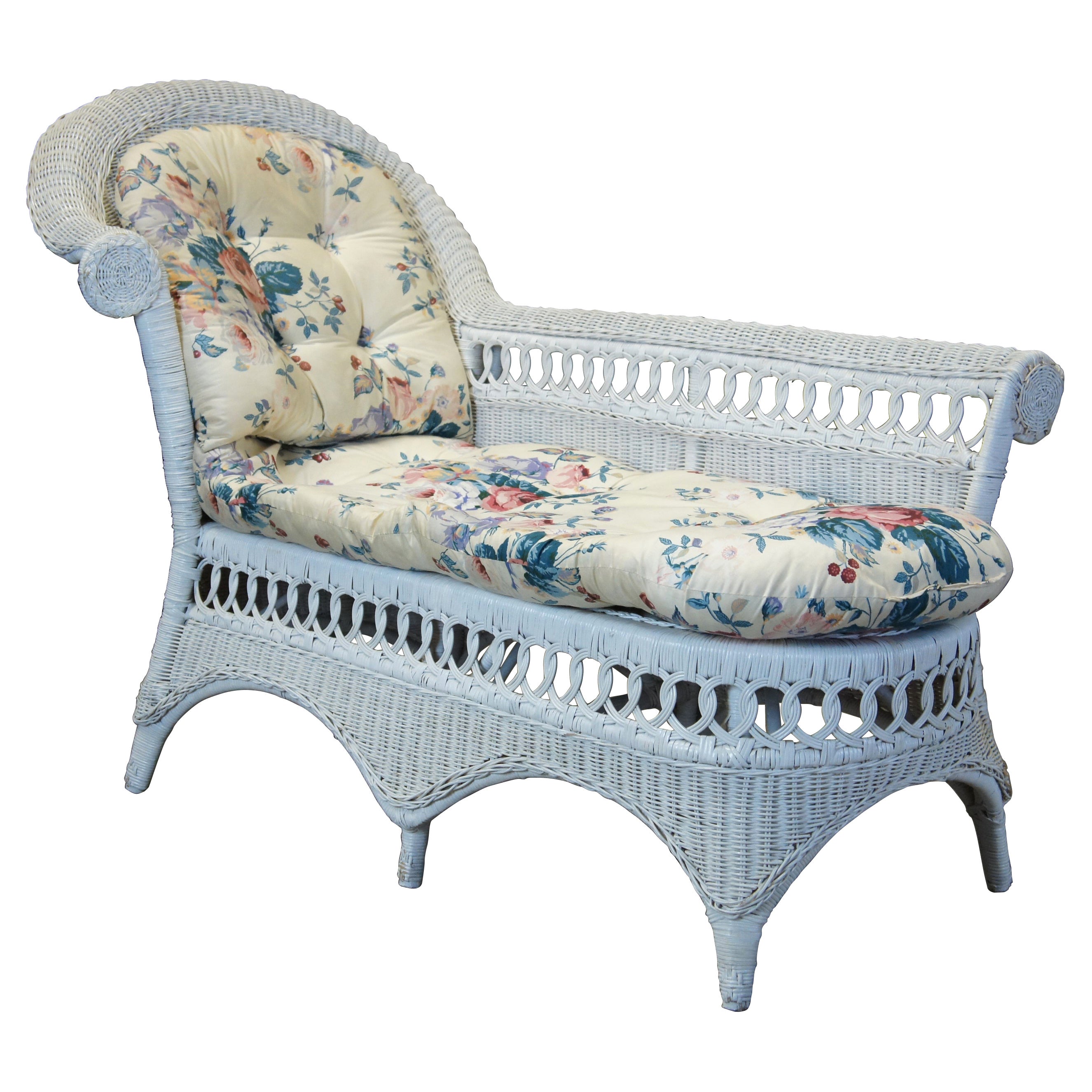 Vintage White American Wicker Rattan Chaise Lounge Chair Rolled Arm Boho Chic