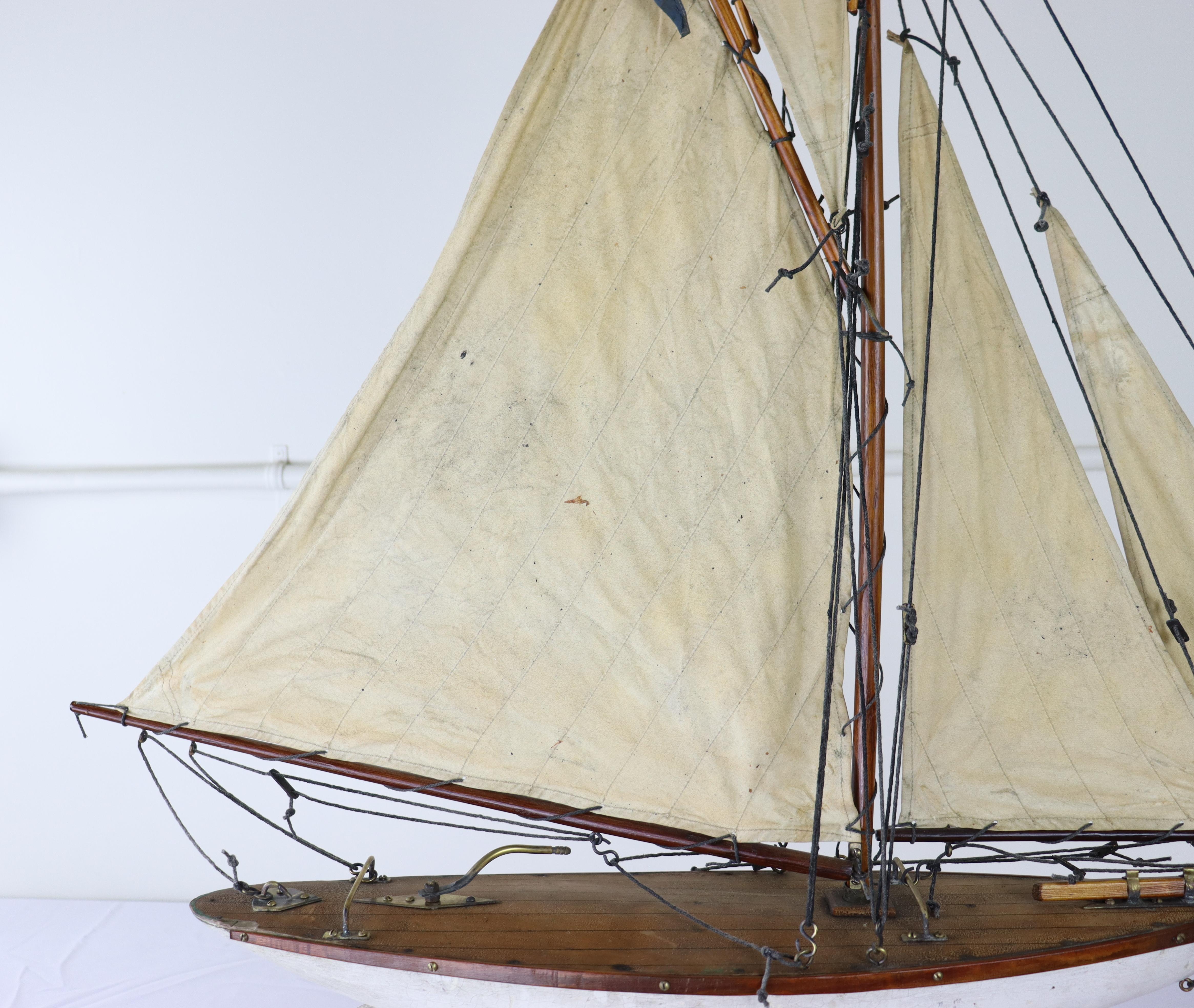 Mid-20th Century Vintage White and Black English Pond Yacht For Sale