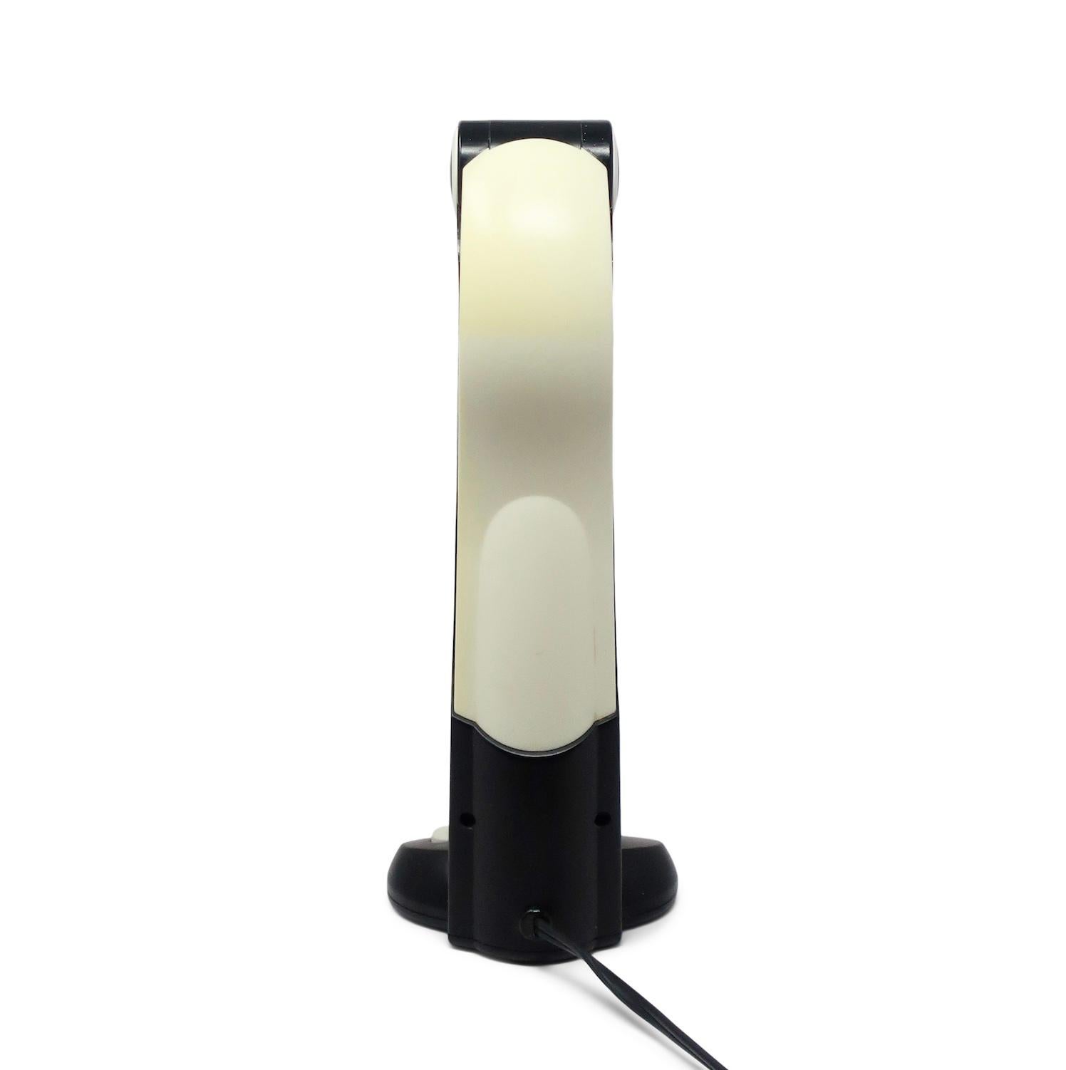 Lampe de bureau vintage pliante Toucan blanc et noir en vente 2