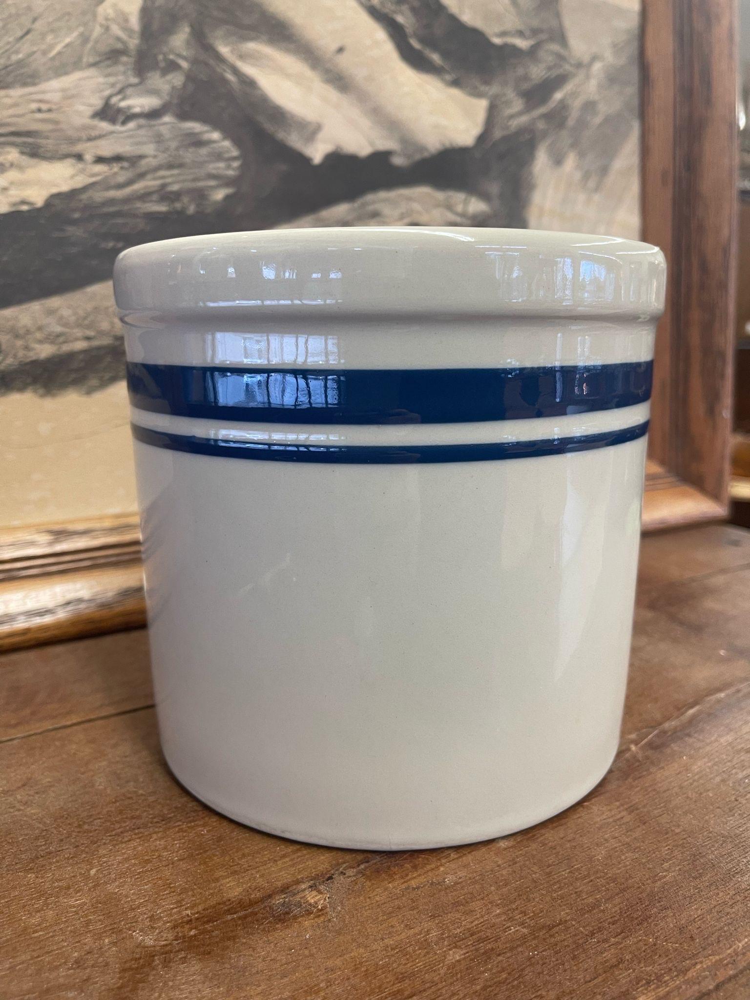 Vintage White and Blue Colored Ceramic Jar. For Sale 1