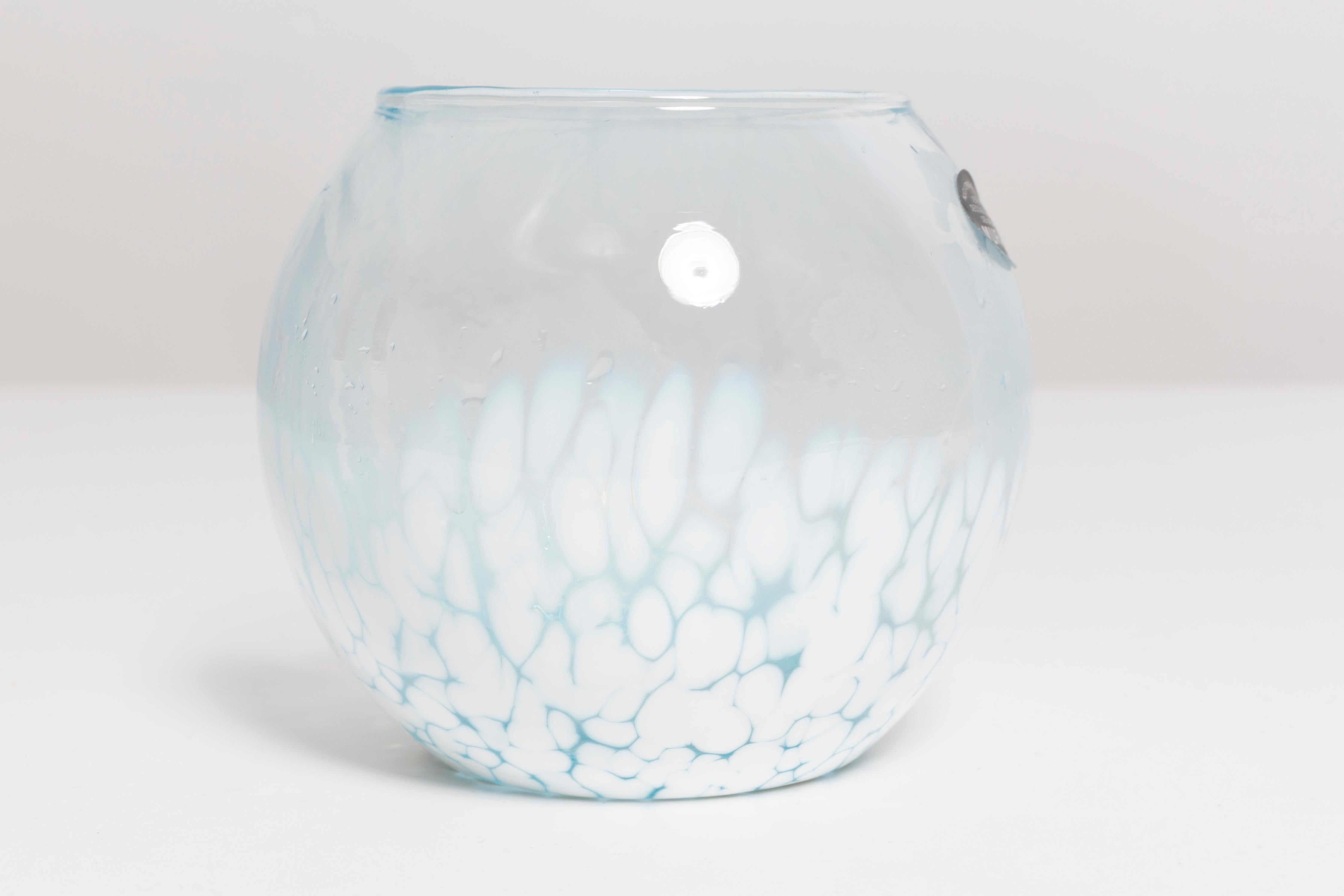 20th Century Vintage White and Blue Decorative Murano Glass Mini Vase, Italy, 1960s For Sale