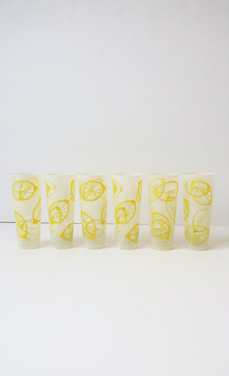 Vintage White and Yellow Lemon Highball Glasses For Sale at 1stdibs