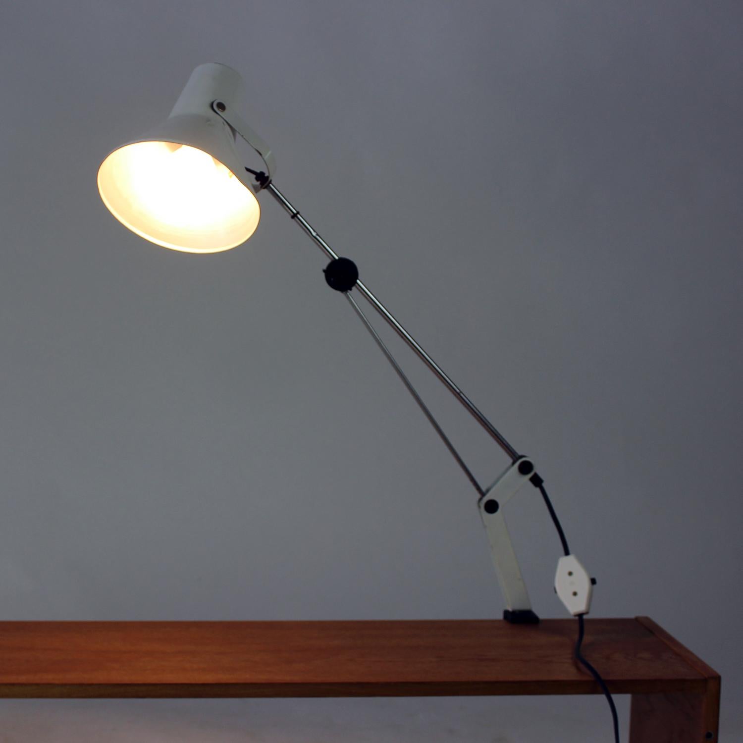 Lampe de bureau d'architecte vintage blanche avec système à vis Wechselstrom, Allemagne en vente 7