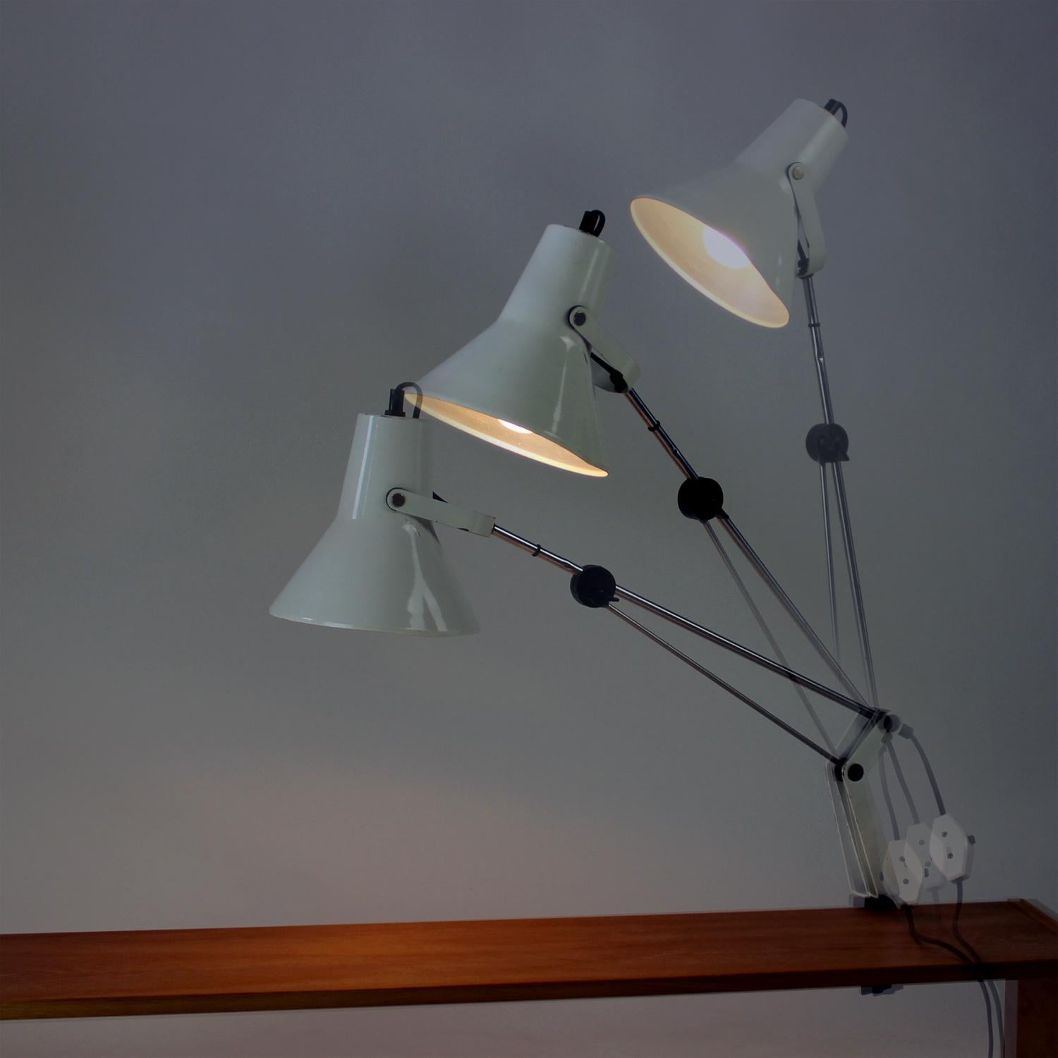 Lampe de bureau d'architecte vintage blanche avec système à vis Wechselstrom, Allemagne en vente 8