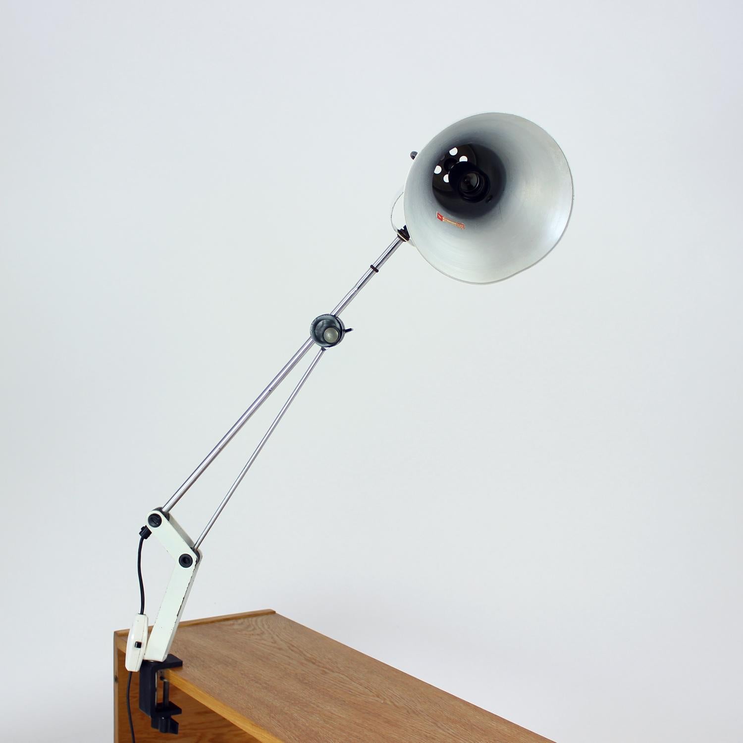 Lampe de bureau d'architecte vintage blanche avec système à vis Wechselstrom, Allemagne en vente 1