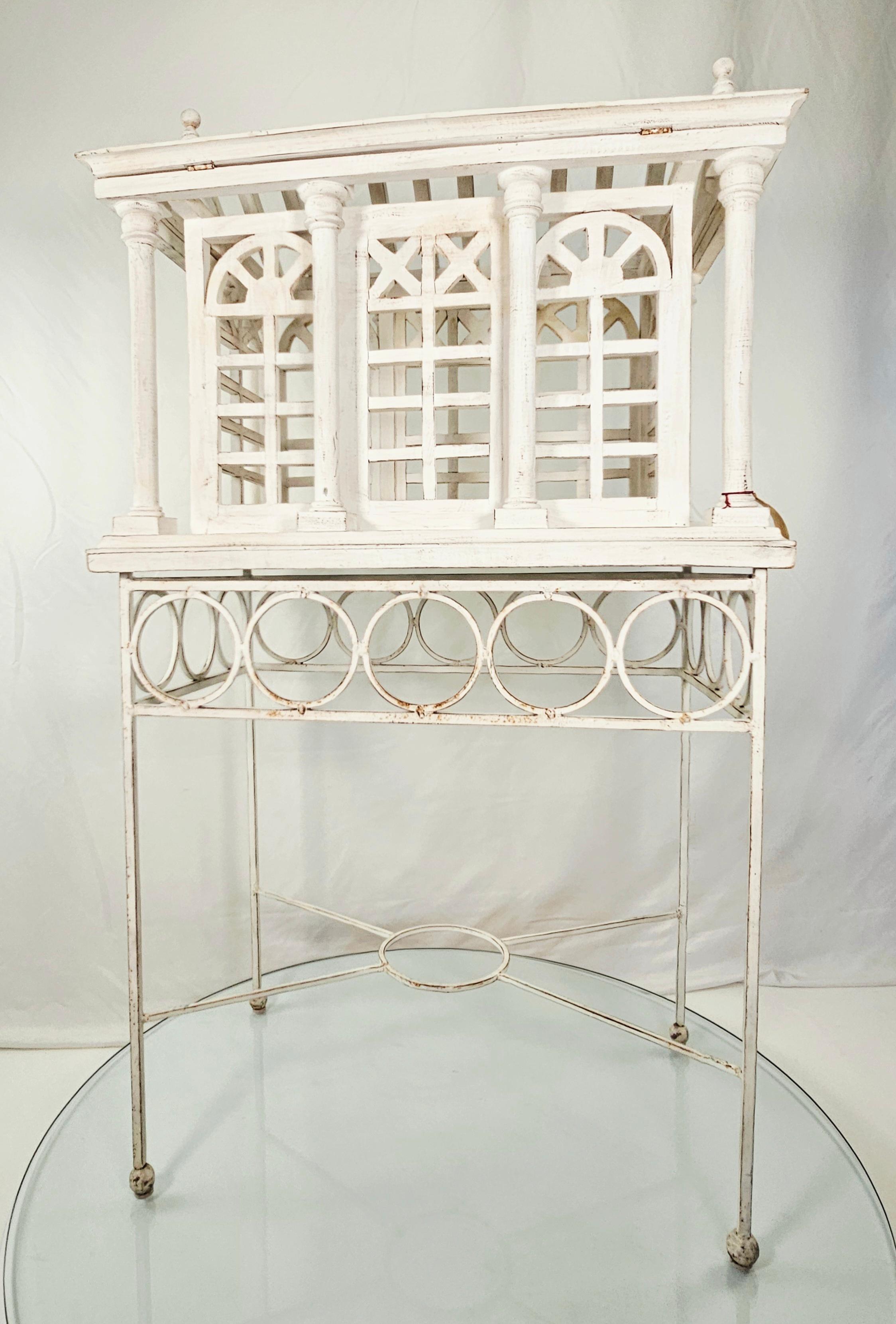Terrario/jaula arquitectónico blanco vintage en venta 6