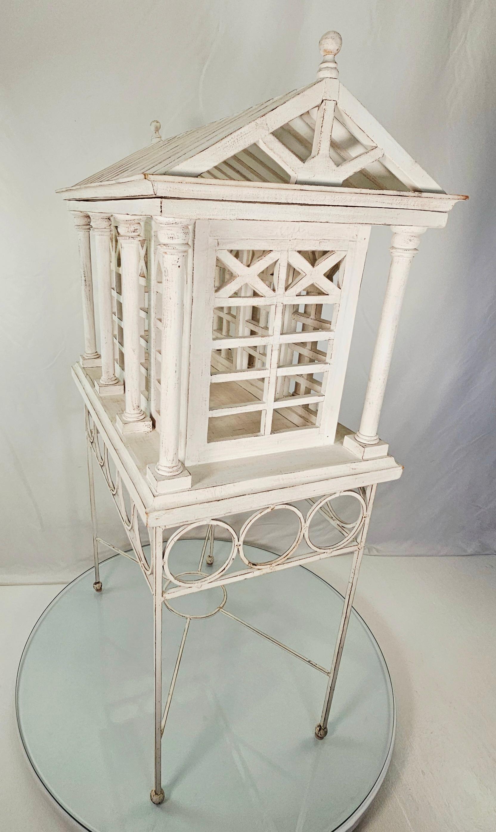 Terrario/jaula arquitectónico blanco vintage en venta 10