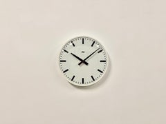 Vintage-Wanduhr aus weißem Bakelit von ESMI, 1980er Jahre