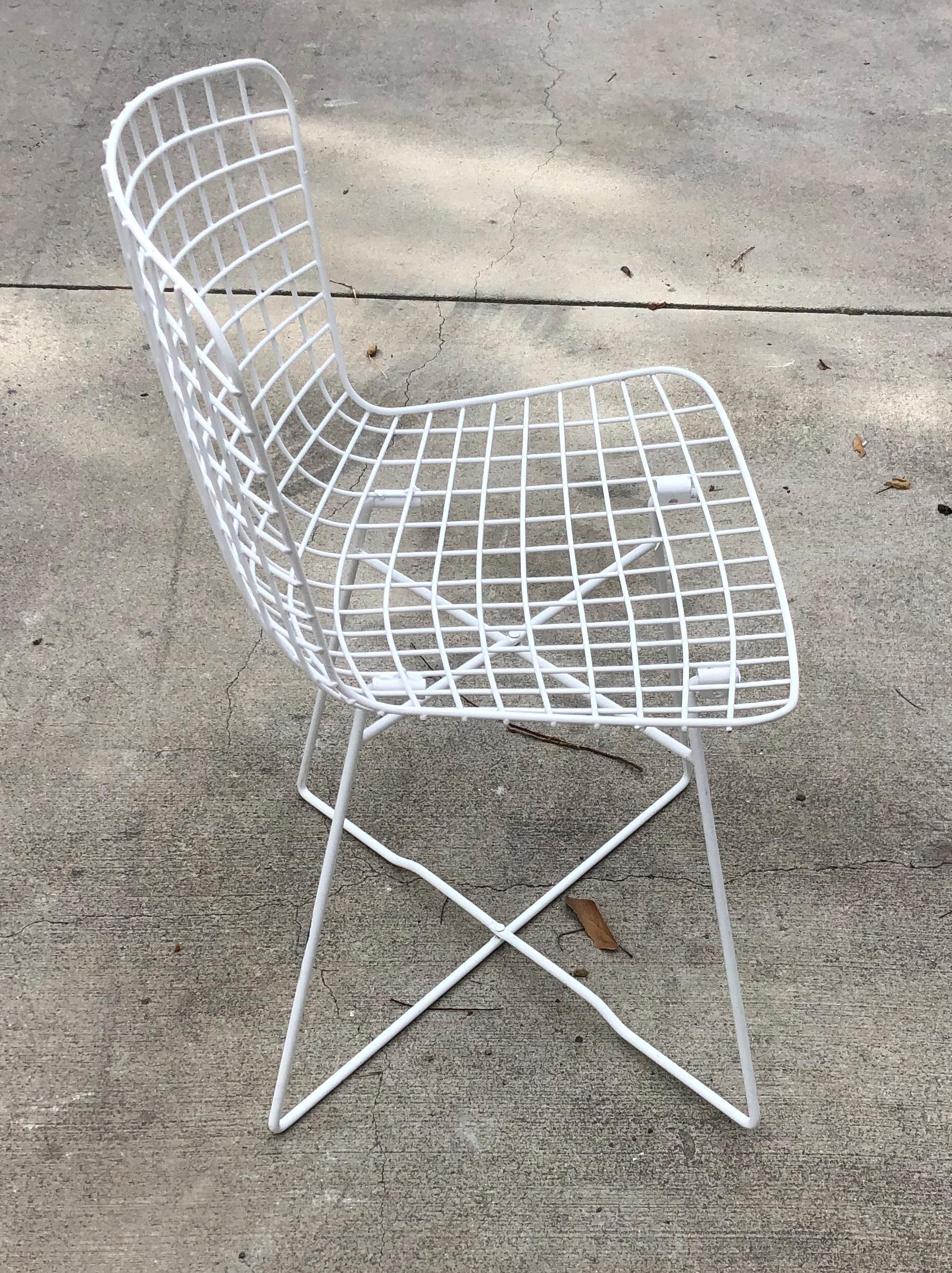 Mid-Century Modern Vintage White Bertoia Steel Wire Side Chair With 