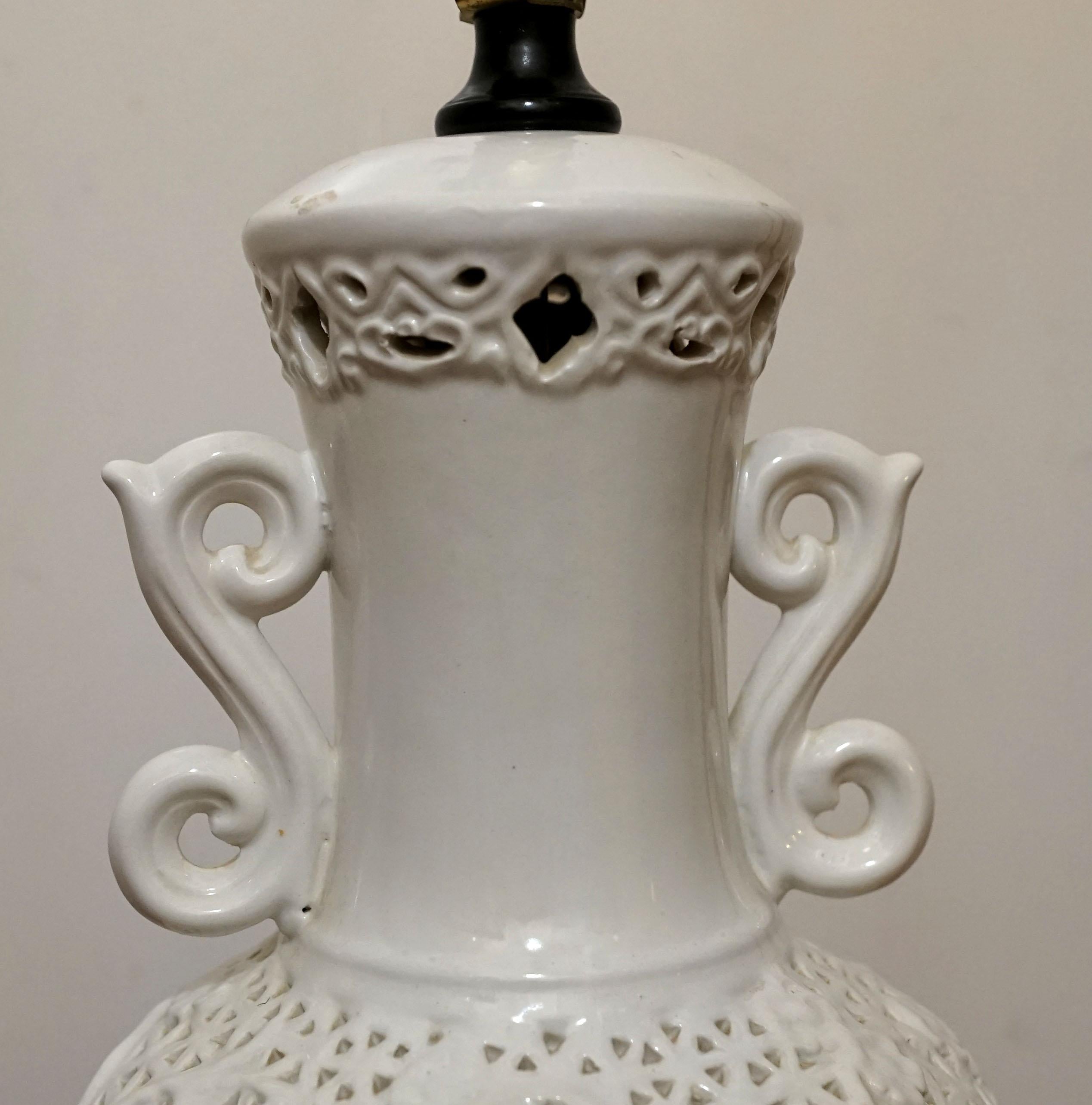 Vintage White Blanc de Chine Baluster form Pierced Table Lamp and Shade For Sale 2