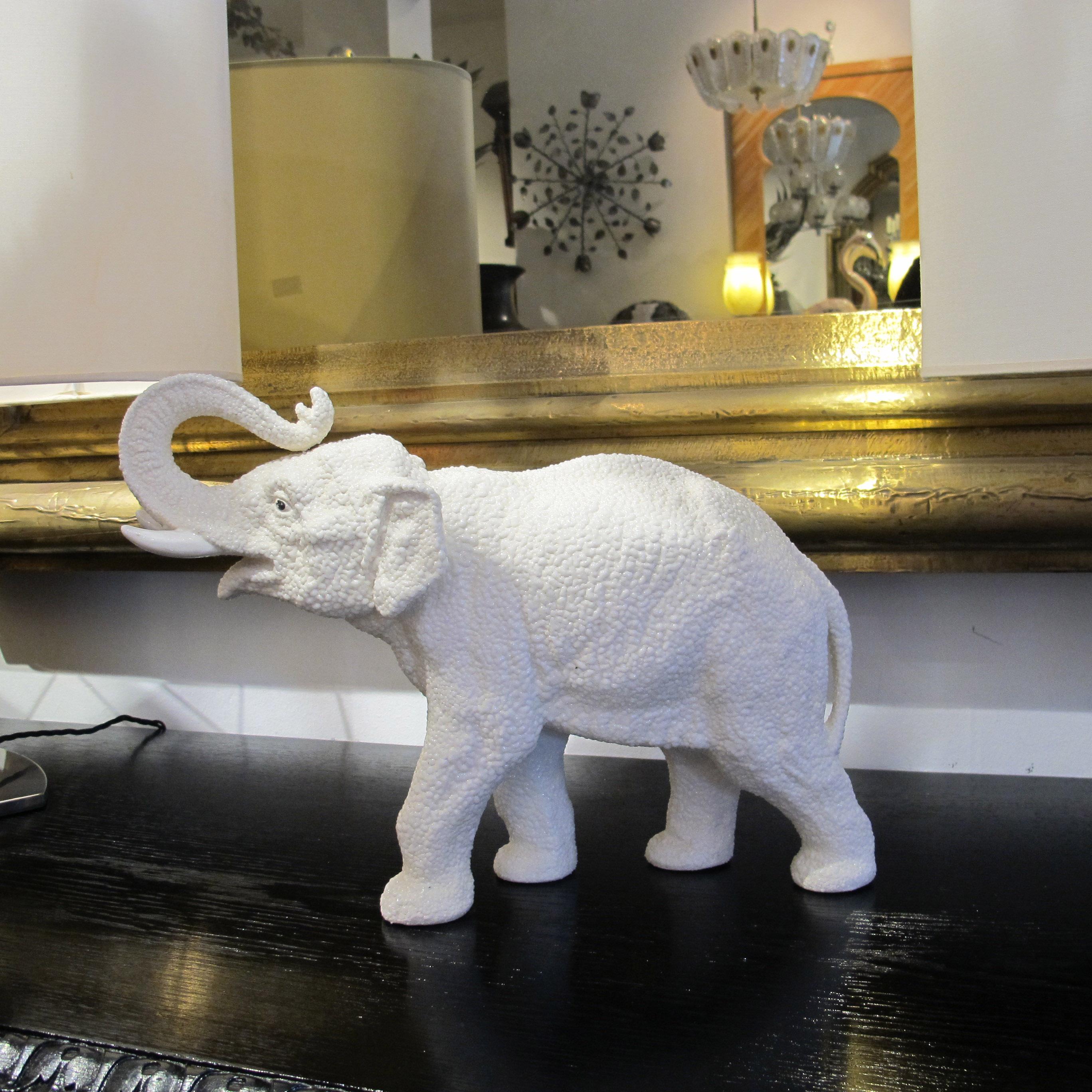 Porcellana Elefante in ceramica bianca vintage - Sèvres, Francia 1950 in vendita