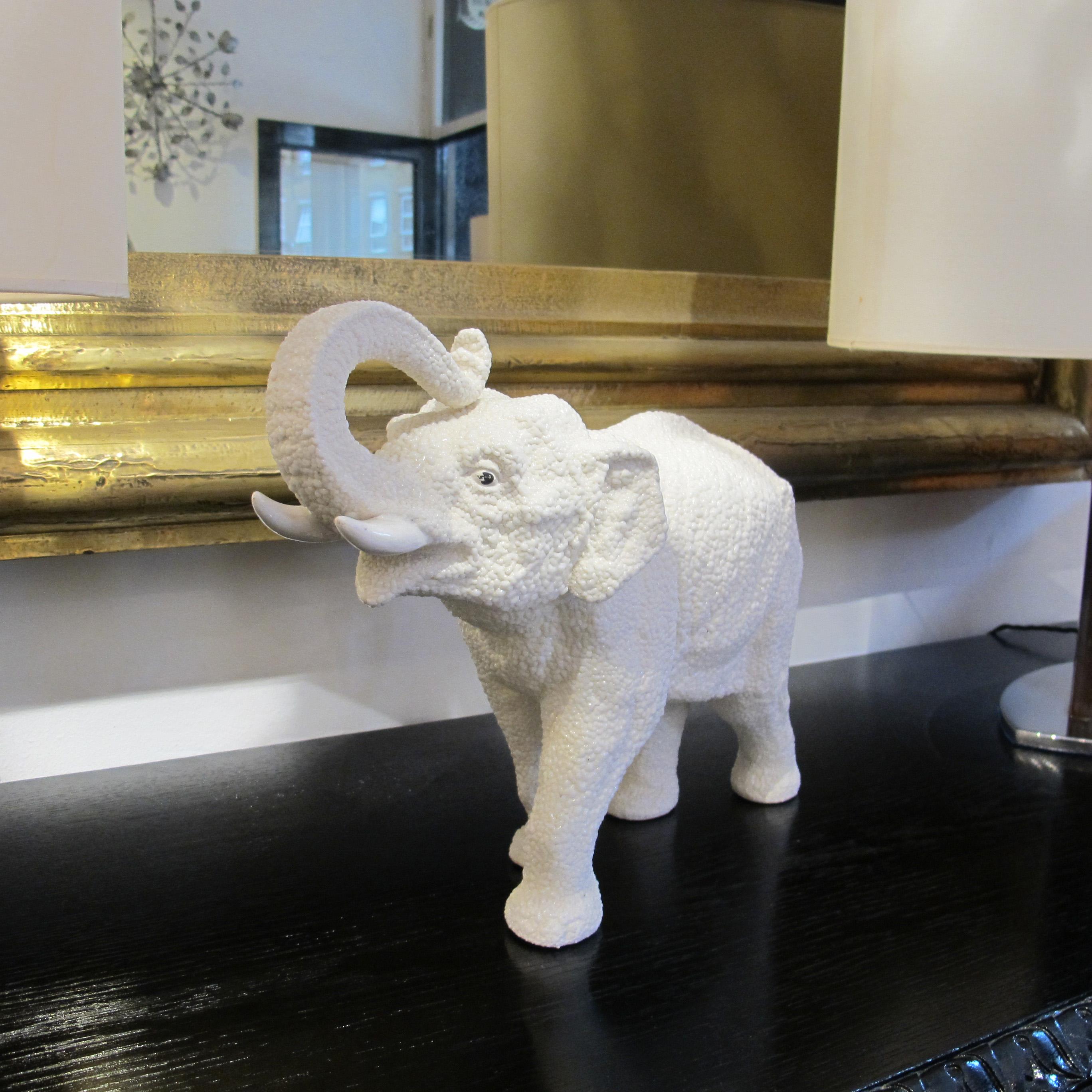 Elefante in ceramica bianca vintage - Sèvres, Francia 1950 in vendita 1