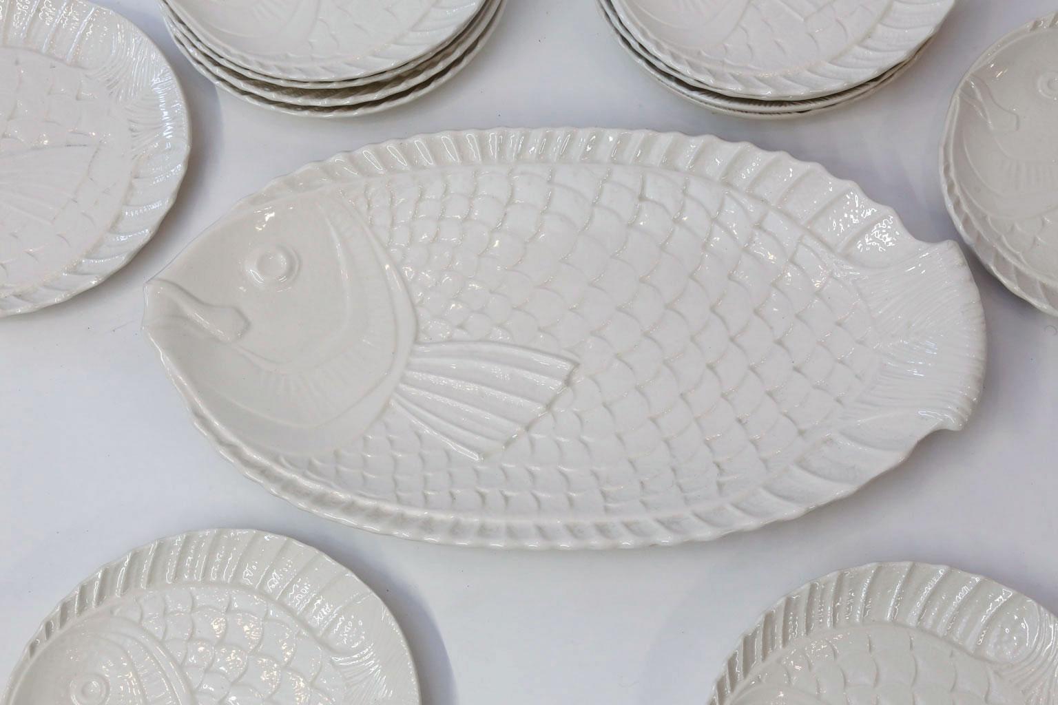 Vintage White Ceramic 'Fish' Plateware For Sale 3