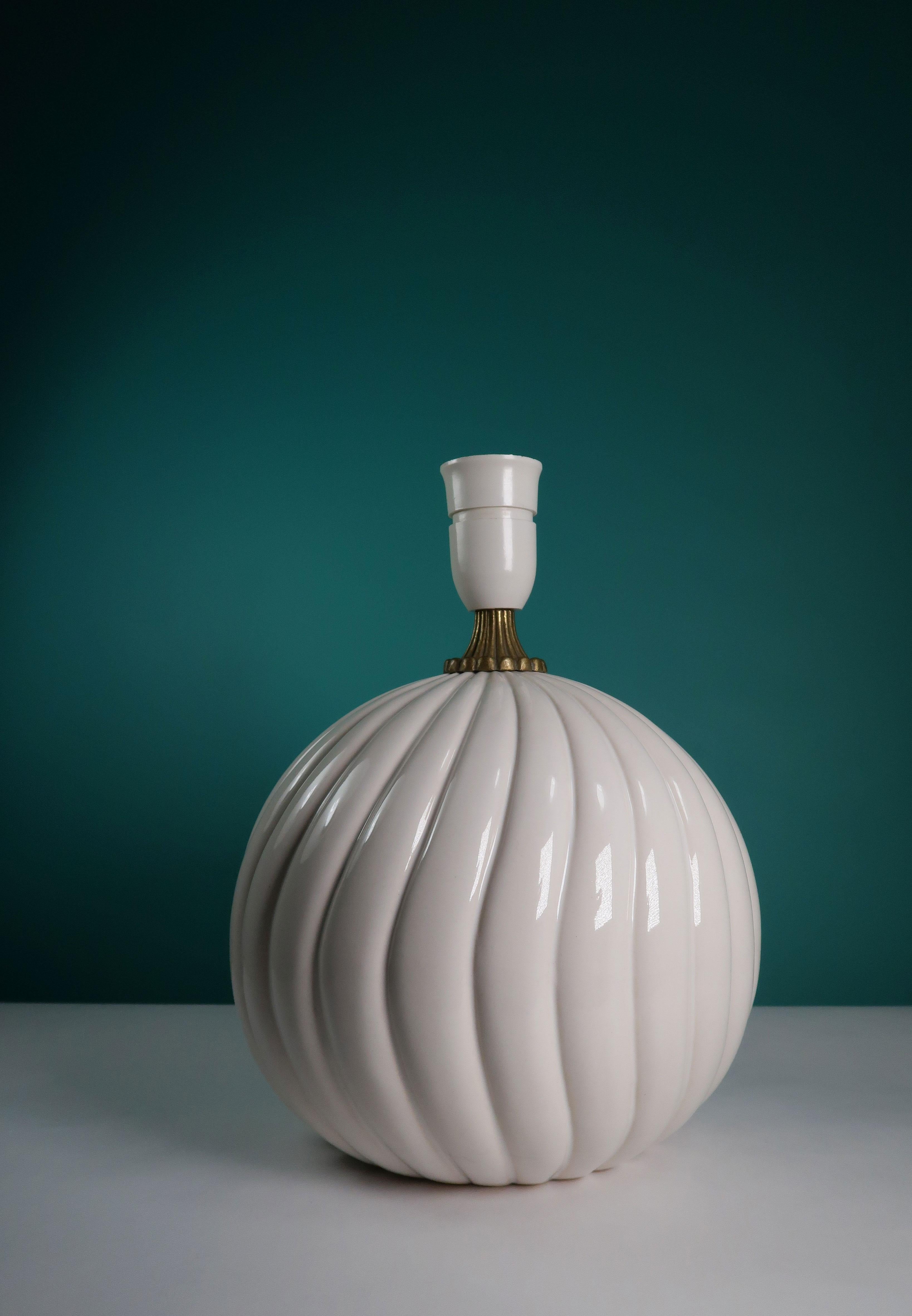 Glazed Tommaso Barbi Style White Ceramic, Brass Round Table Lamp, 1970s For Sale