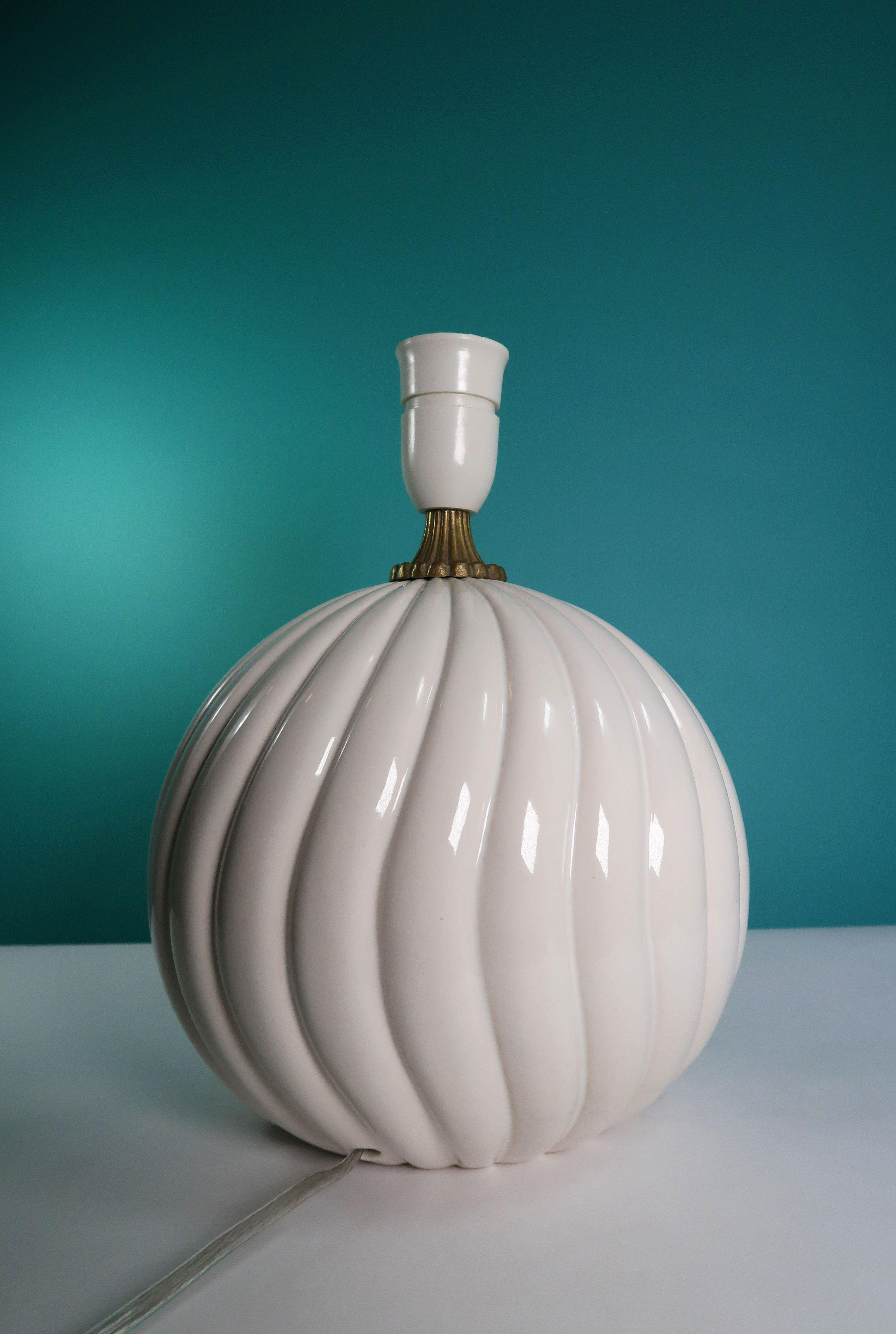 20th Century Tommaso Barbi Style White Ceramic, Brass Round Table Lamp, 1970s For Sale